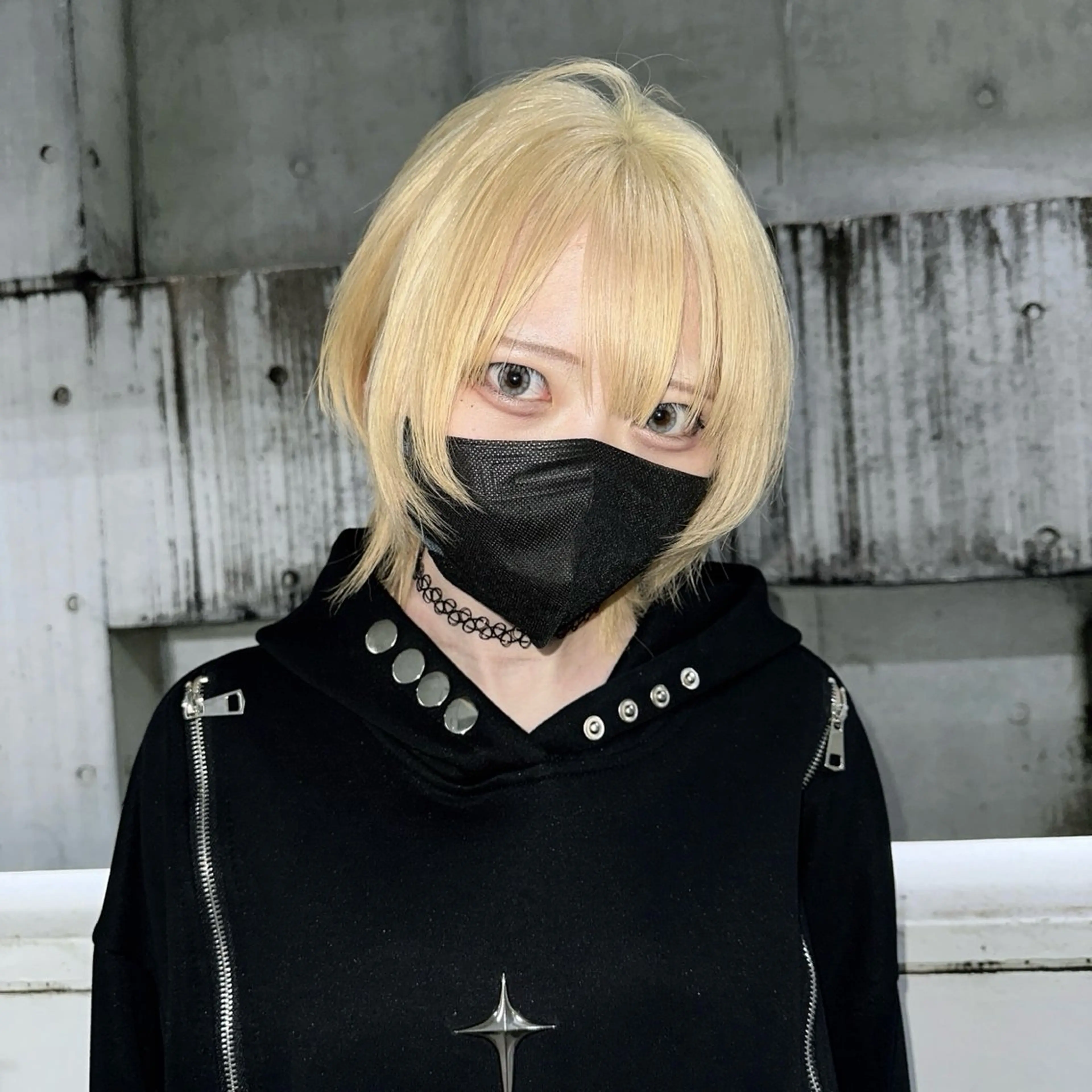 ミディアム カラー ヘアカラー ハイトーン/ウルフ /エクステ/ましろのヘアスタイル