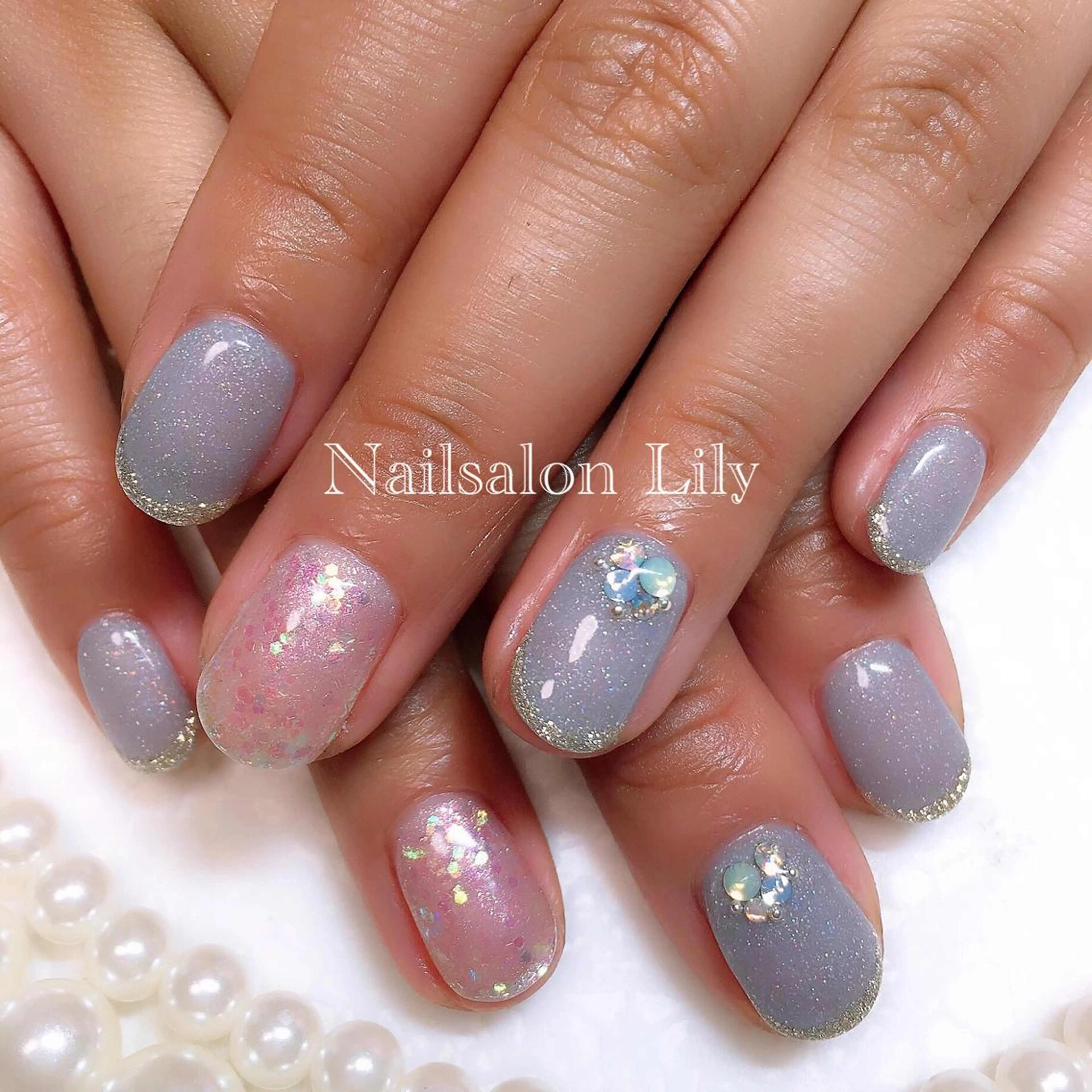 ネイル キラキラネイル Lily*nail 🌻Mii🌻のネイルデザイン