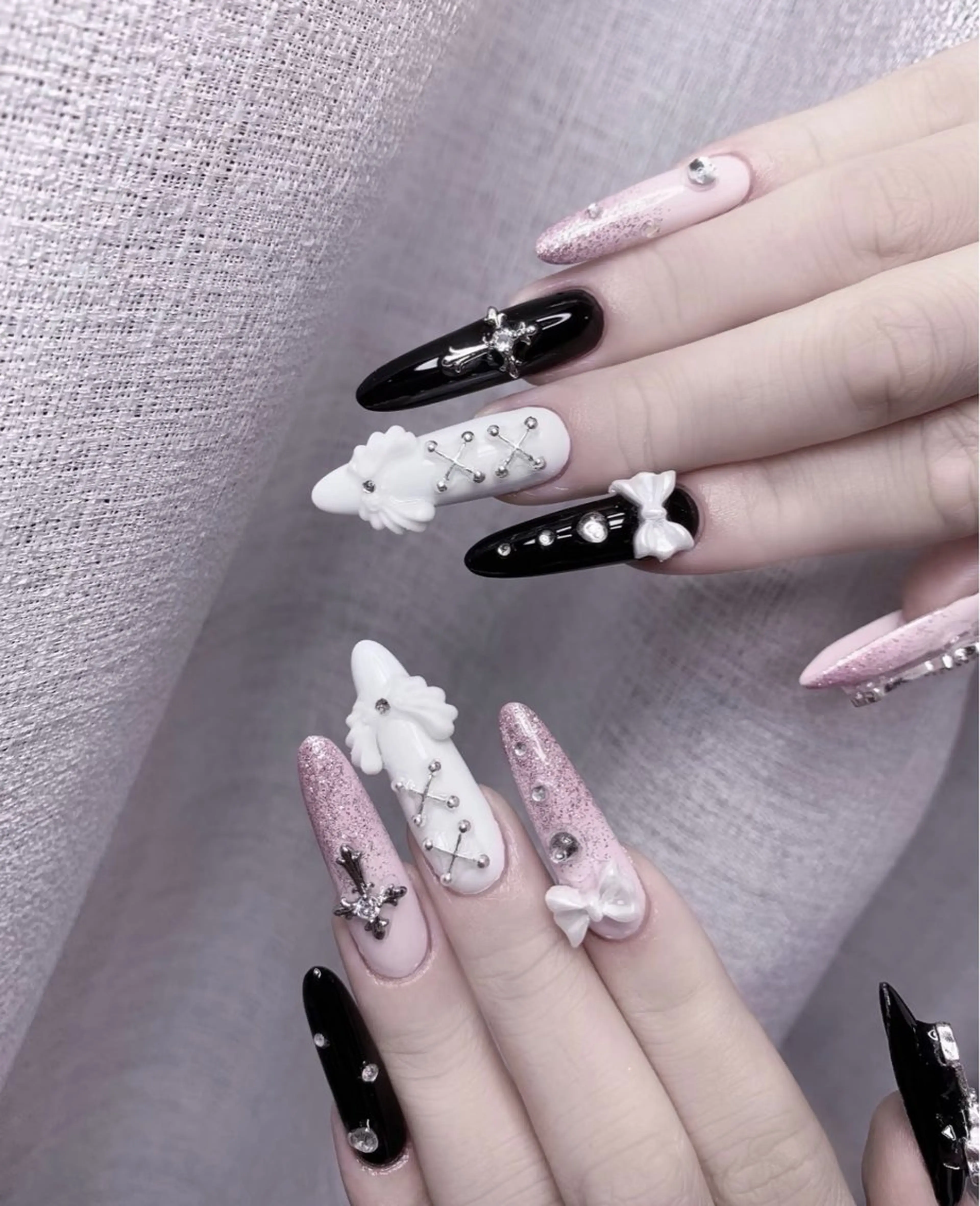 ネイル フレンチネイル キラキラネイル 韓国ネイル シンプルネイル ワンホンネイル MEI Nailのネイルデザイン
