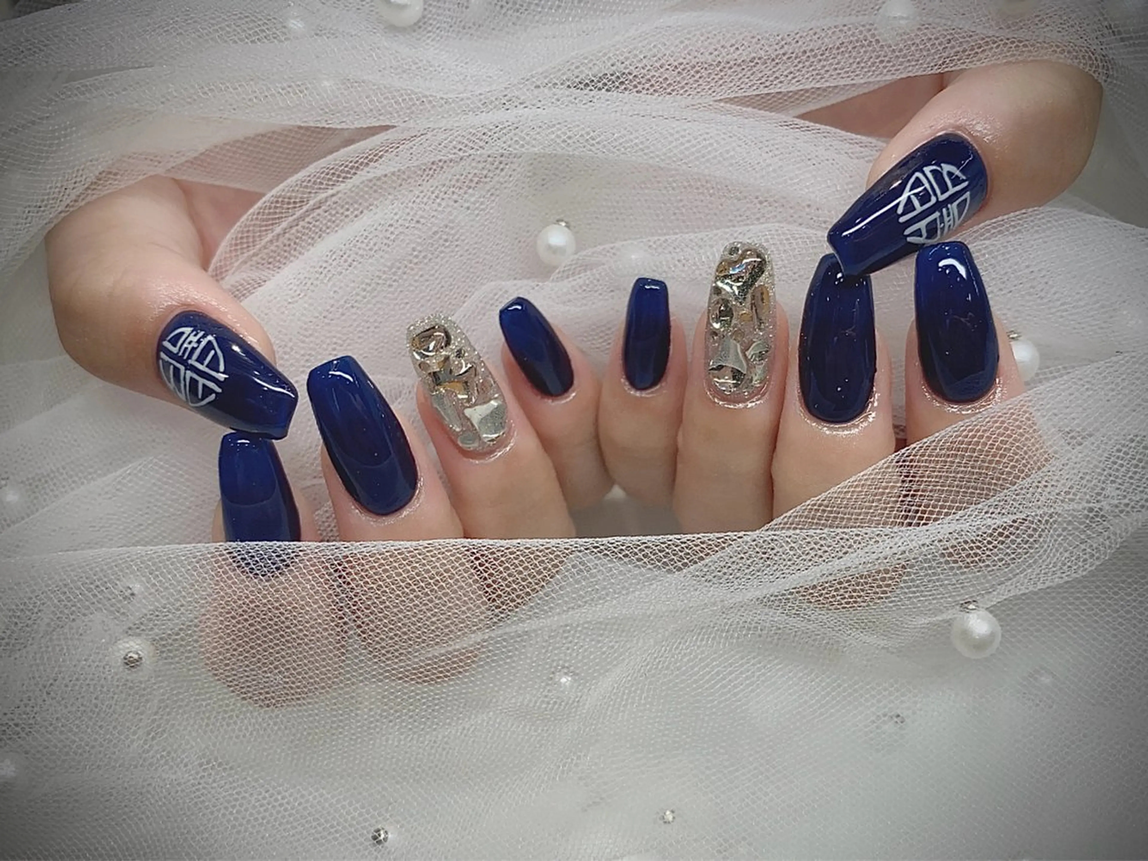 ネイル I-nailロング /ワンホン/キラキラのネイルデザイン