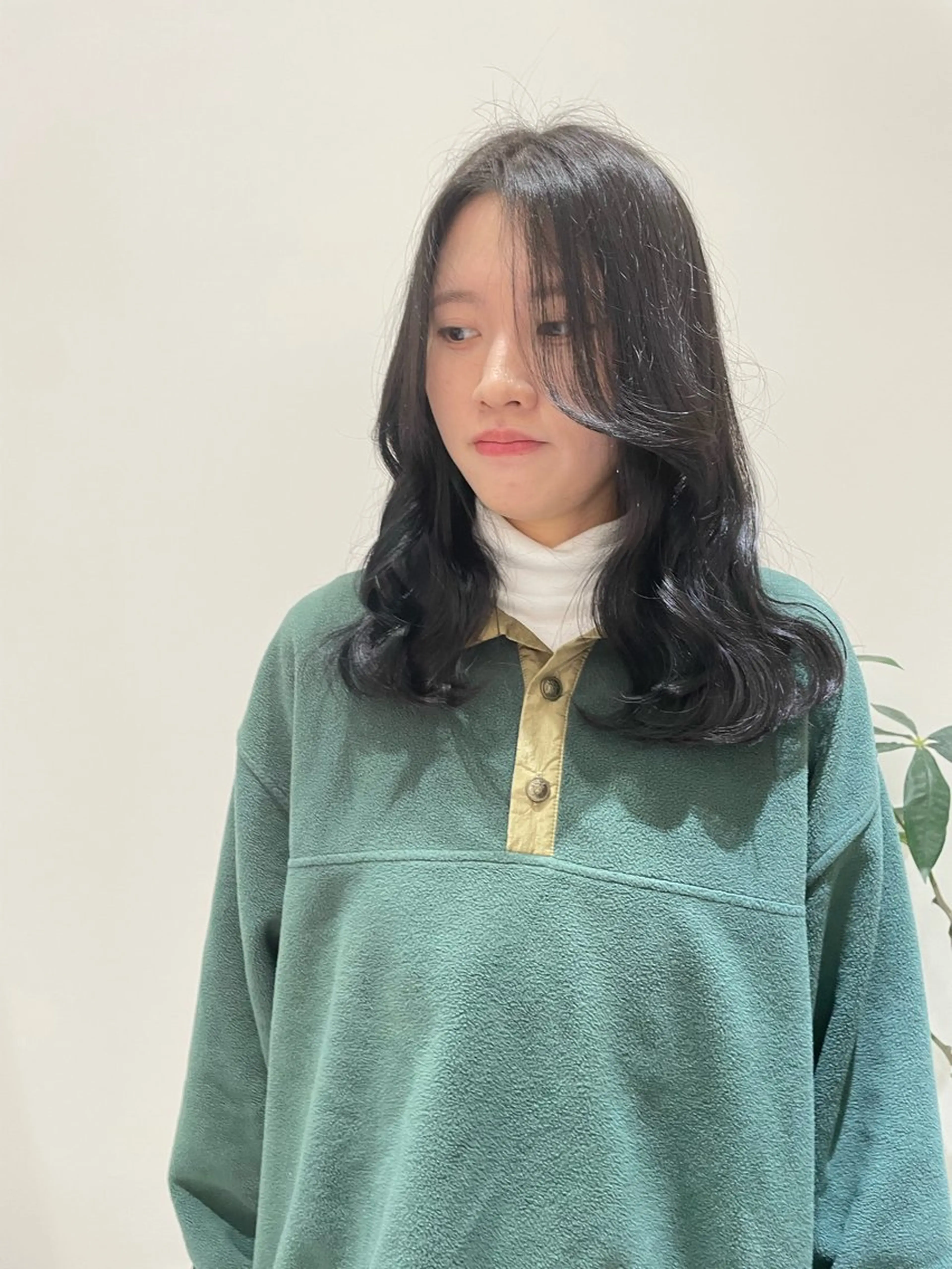 セミロング カラー フェイスレイヤー/ 小顔/髪質改善　関のヘアスタイル