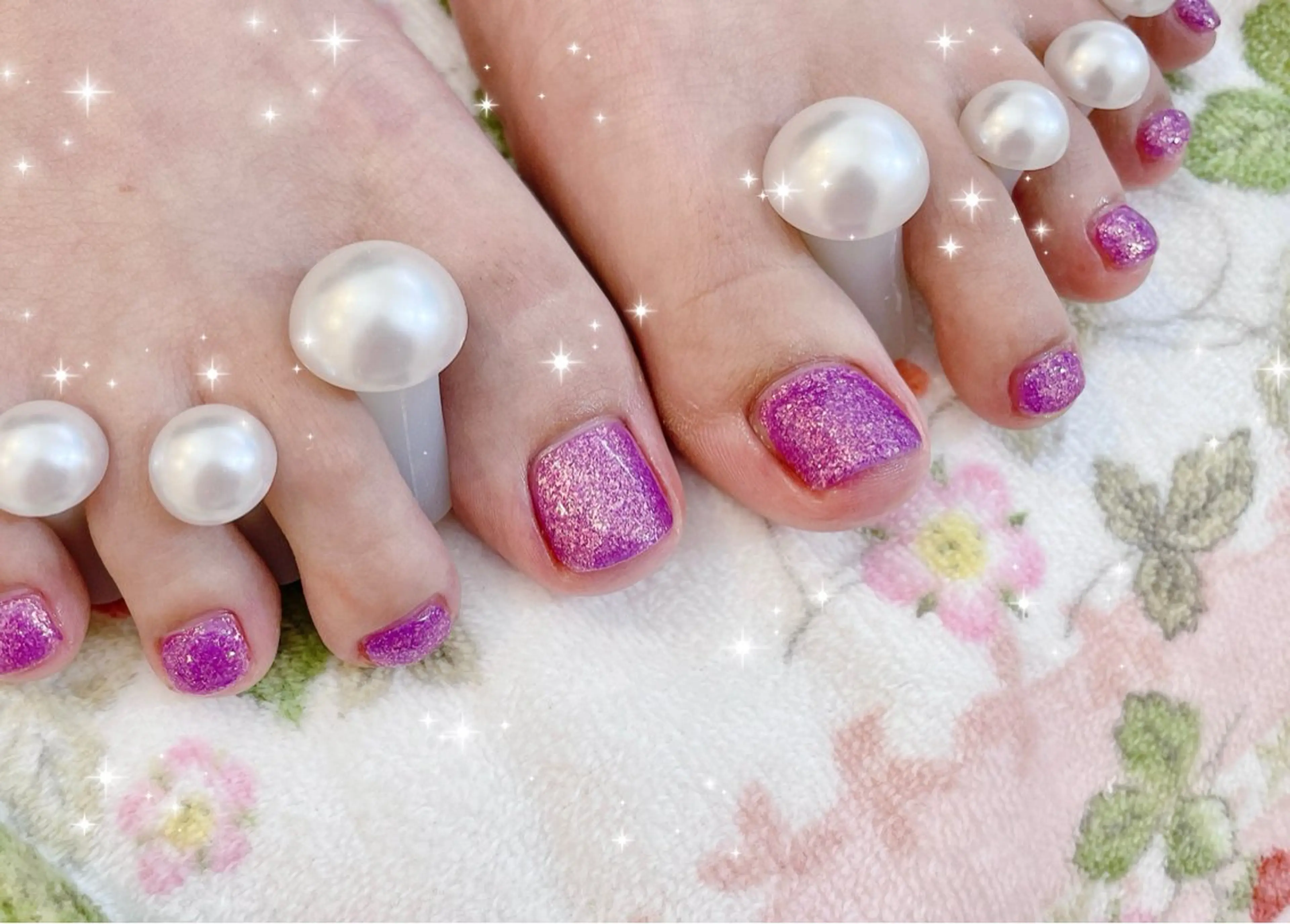 ネイル キラキラネイル パープル フットネイル FLARE NAIL フレアネイルのネイルデザイン