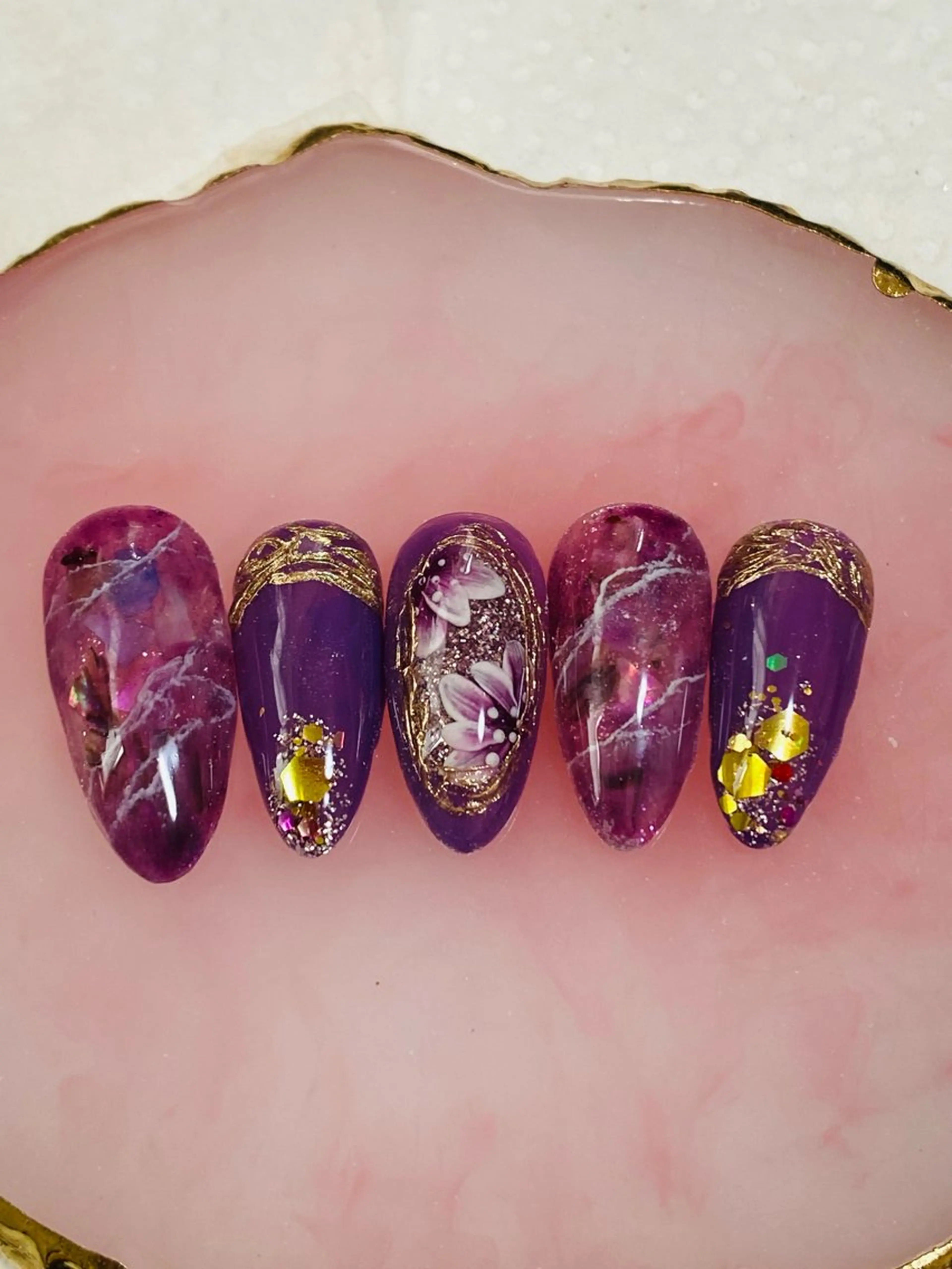 ネイル フラワーネイル ミラーネイル 自宅ネイルサロン ♦️nuance♦️のネイルデザイン