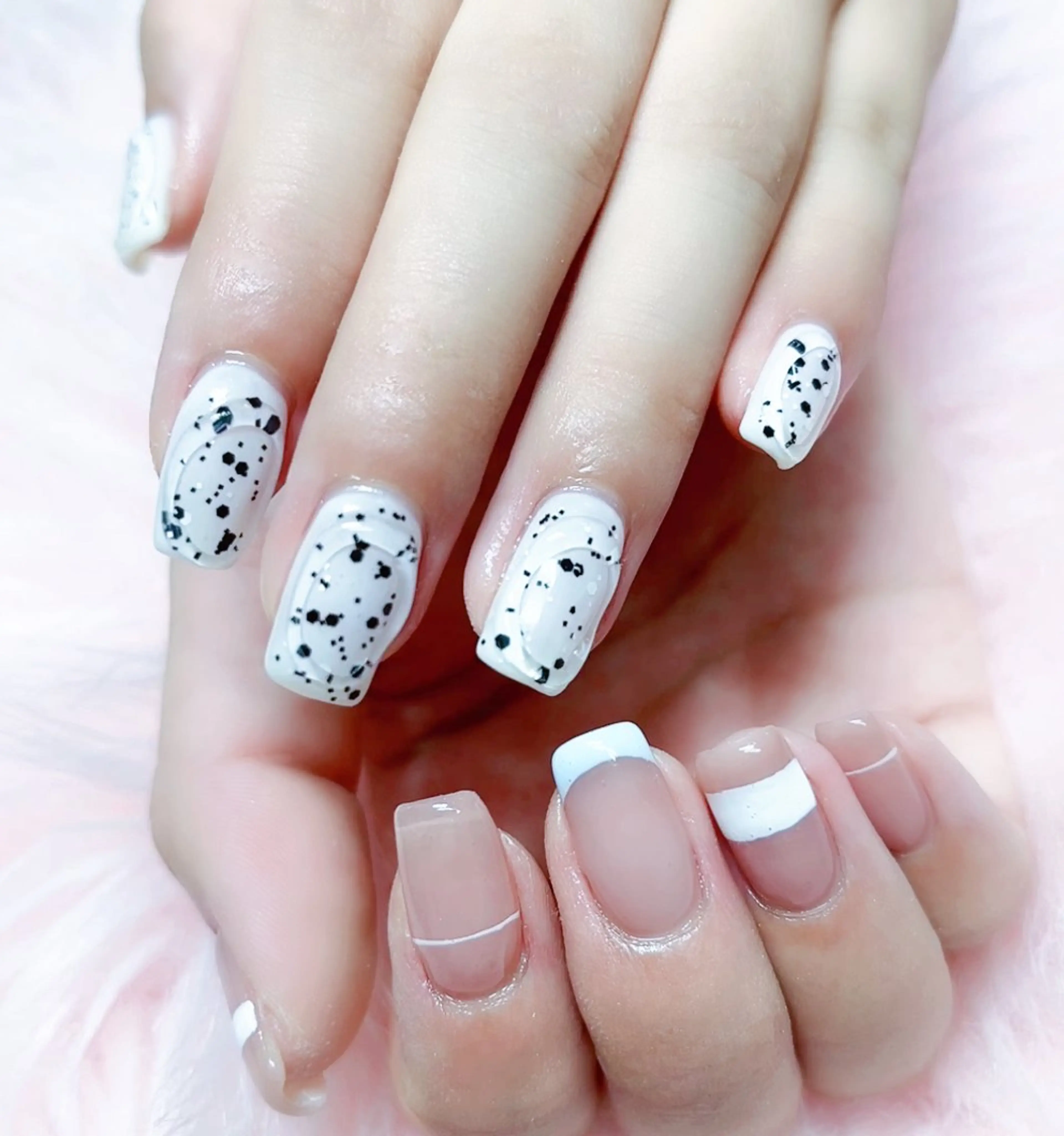 ネイル ハンドネイル MoonNail ユリ🌸のネイルデザイン