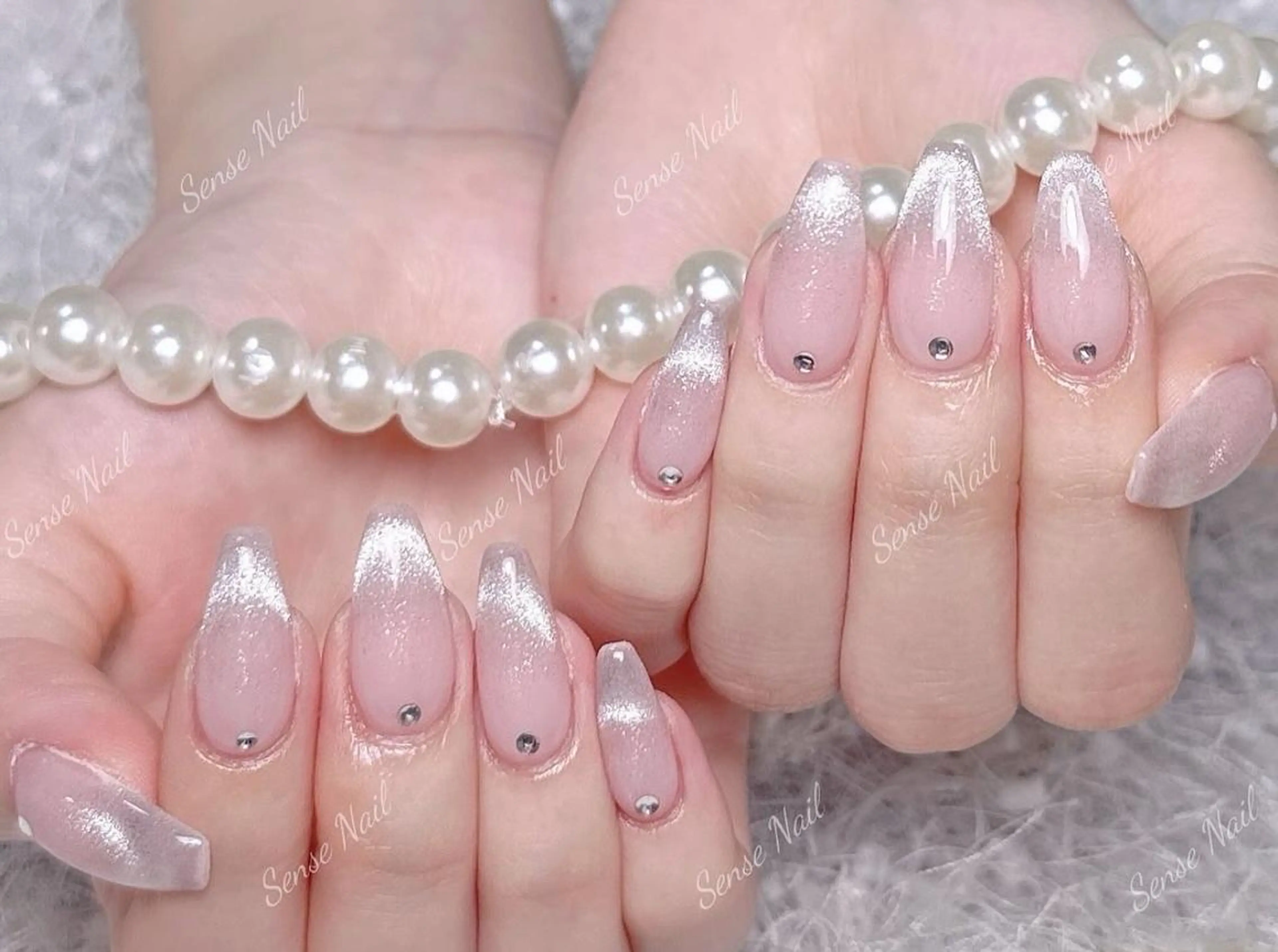 ネイル Queening 🦋のネイルデザイン