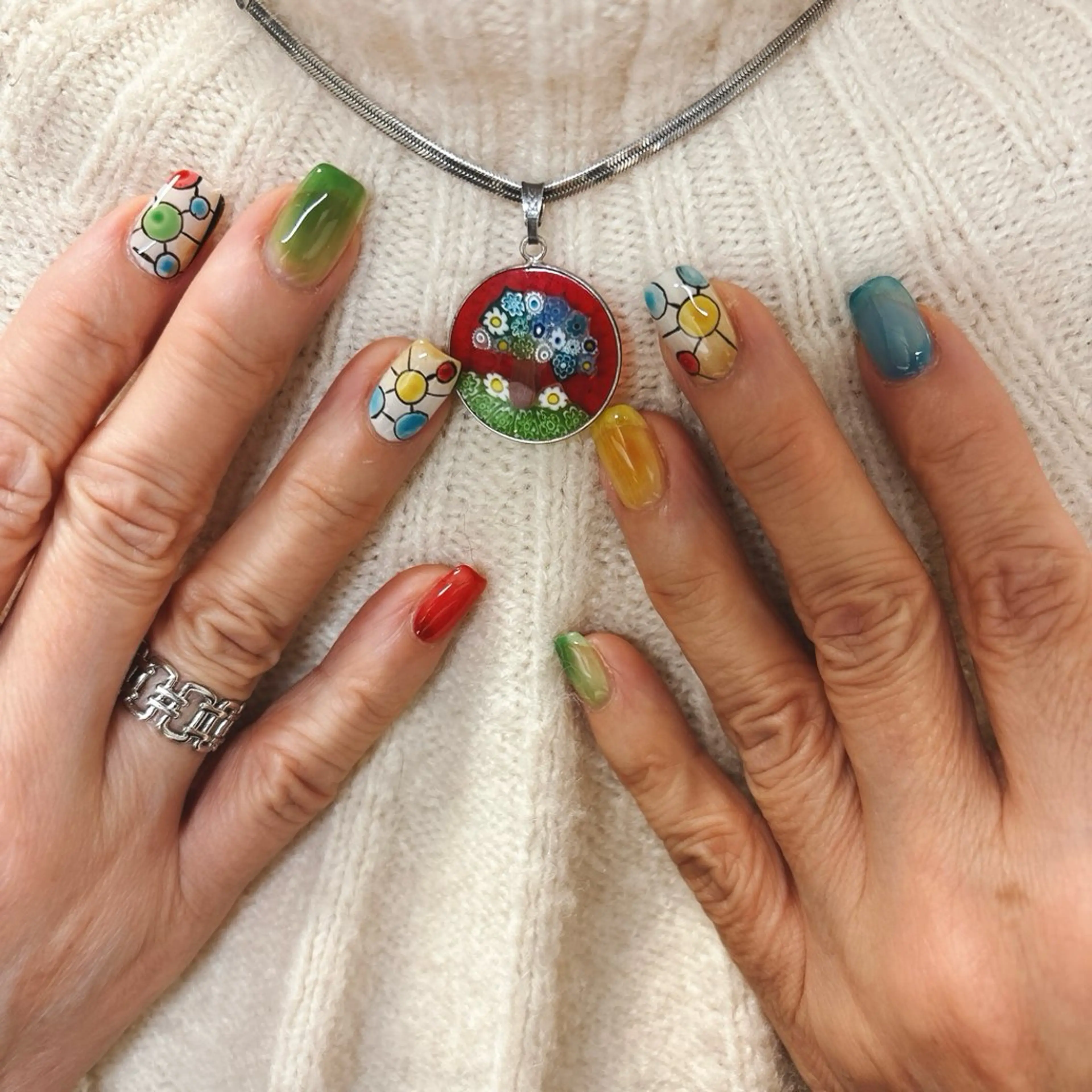 ネイル ハンドネイル nailsalon Asryのネイルデザイン