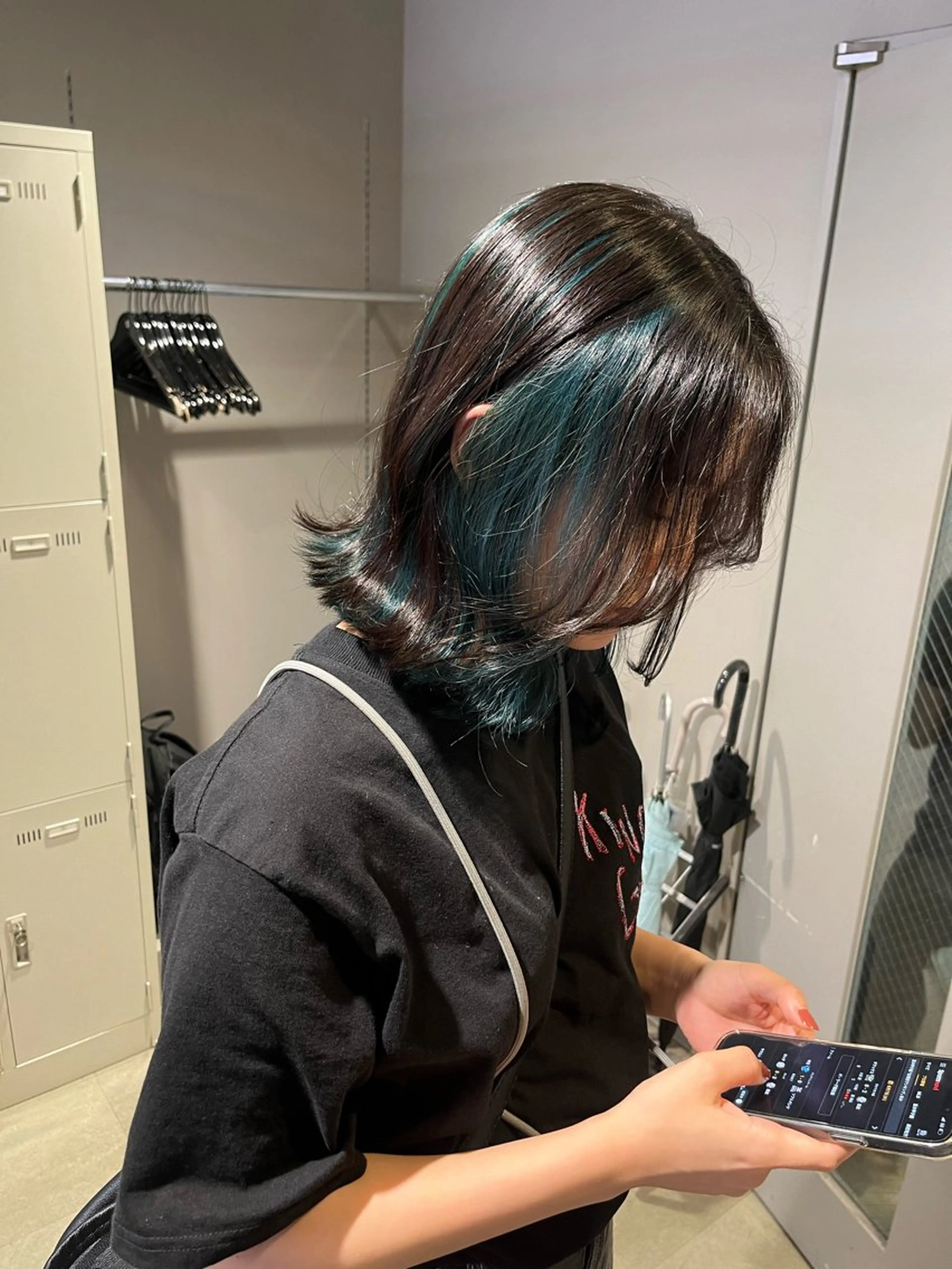 セミロング ヘアカラー トリートメント ヘッドスパ ヘアセット 寒色＆ブリーチ特化 寒色MiOのヘアスタイル