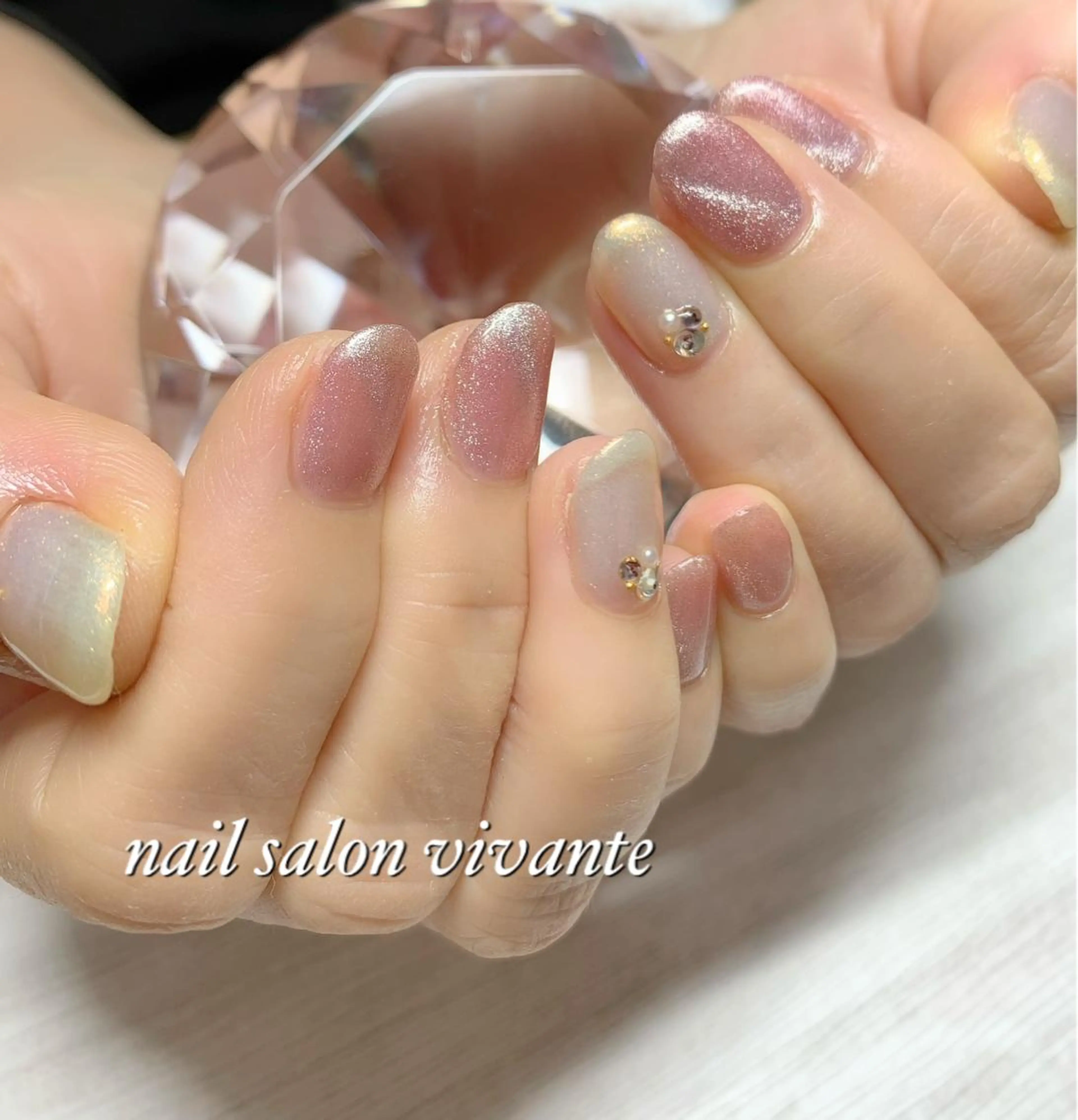 ネイル キラキラネイル ラメ(グリッター) マグネットネイル nail salon vivanteのネイルデザイン