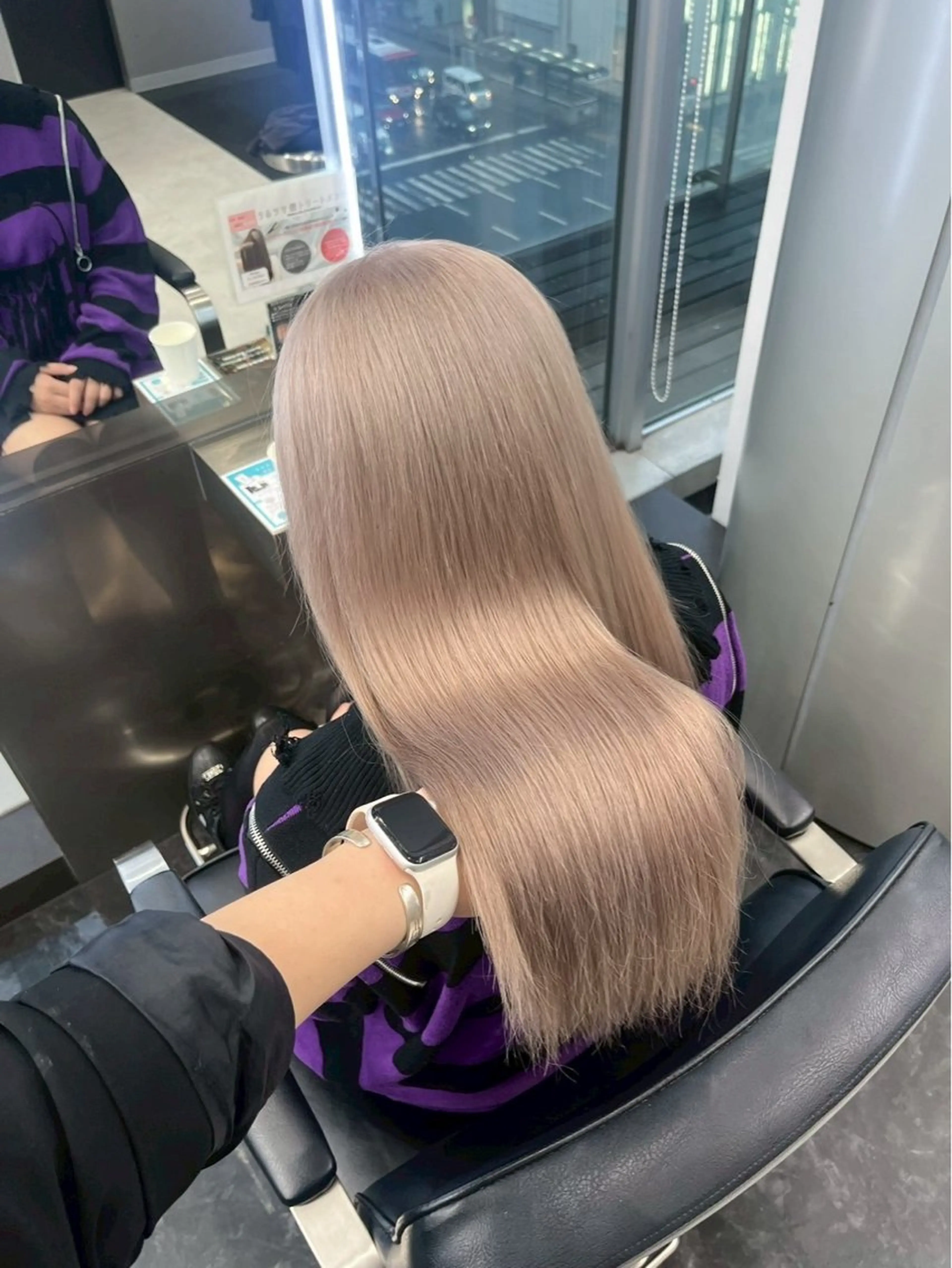 ロング カラー 安達 星乃叶のヘアスタイル