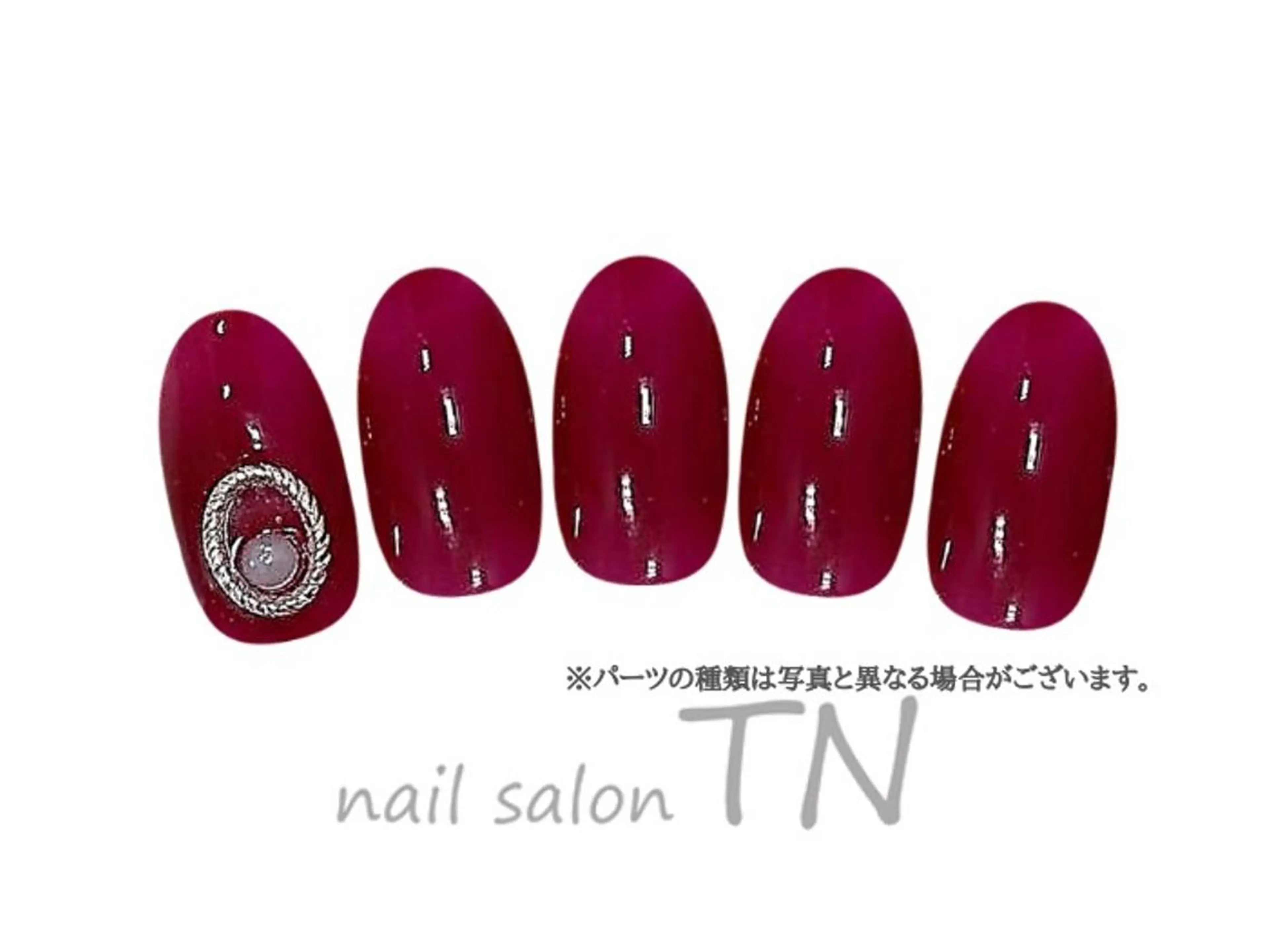 ミディアム ハンドネイル 矢川 まどかのネイルデザイン