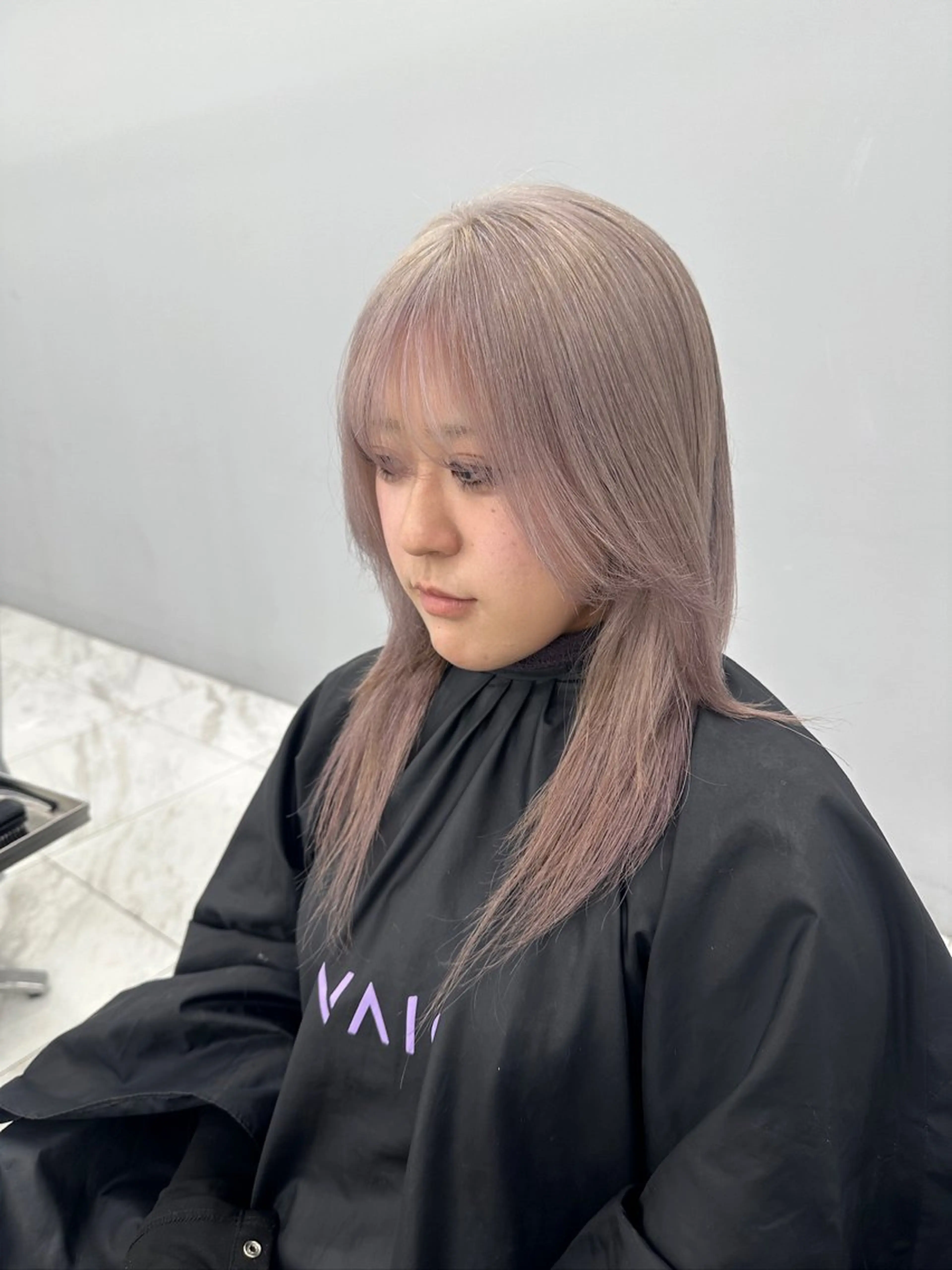 ロング カラー カット ヘアカラー トリートメント ハイトーンレイヤー 顔まわりSOTAのヘアスタイル