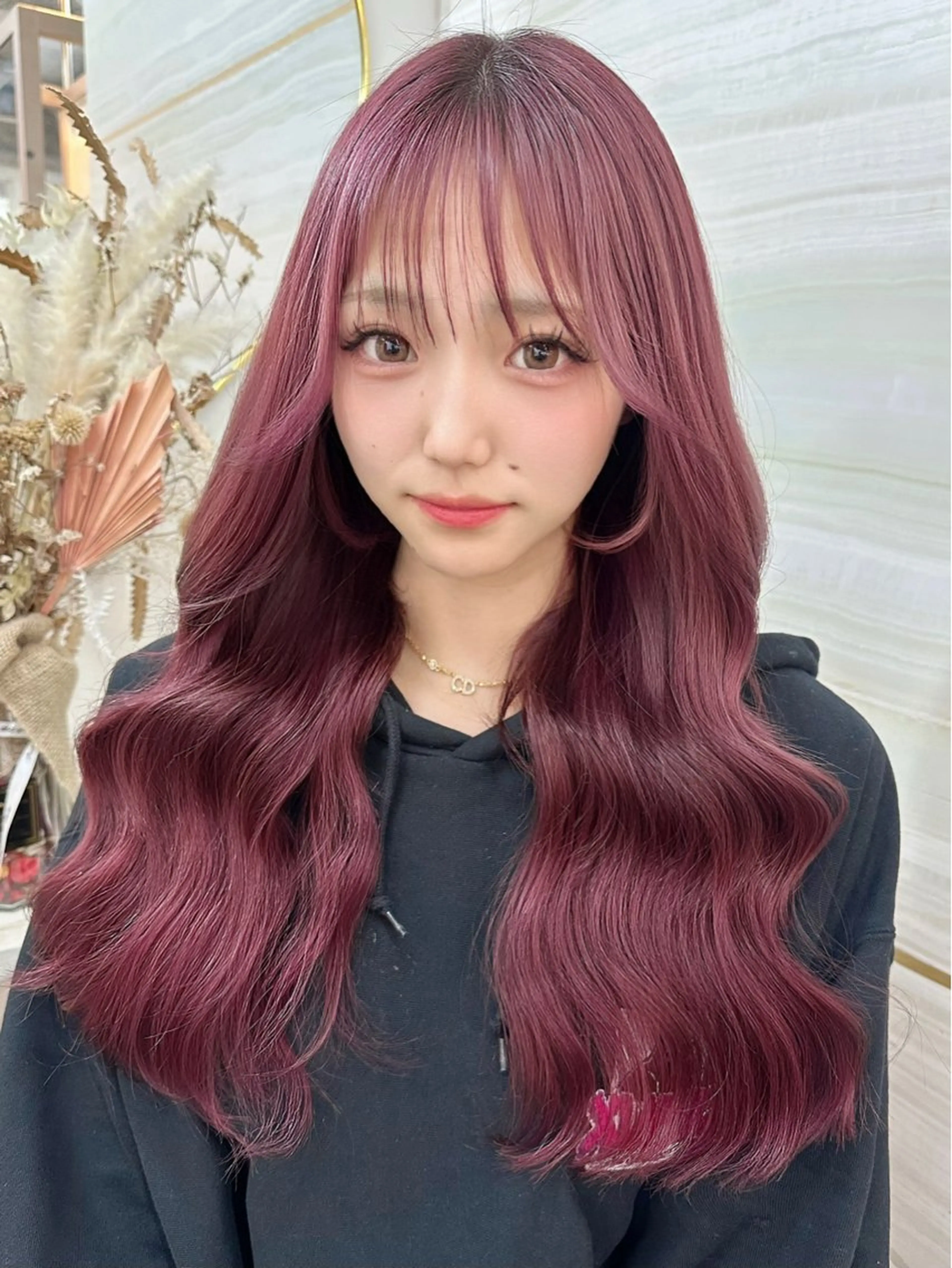 ロング カラー ベージュカラー ブリーチ ケアブリーチ ミルクティーベージュ ピンクカラー 🦋高瀬寛菜🦋 韓国/ブリーチのヘアスタイル