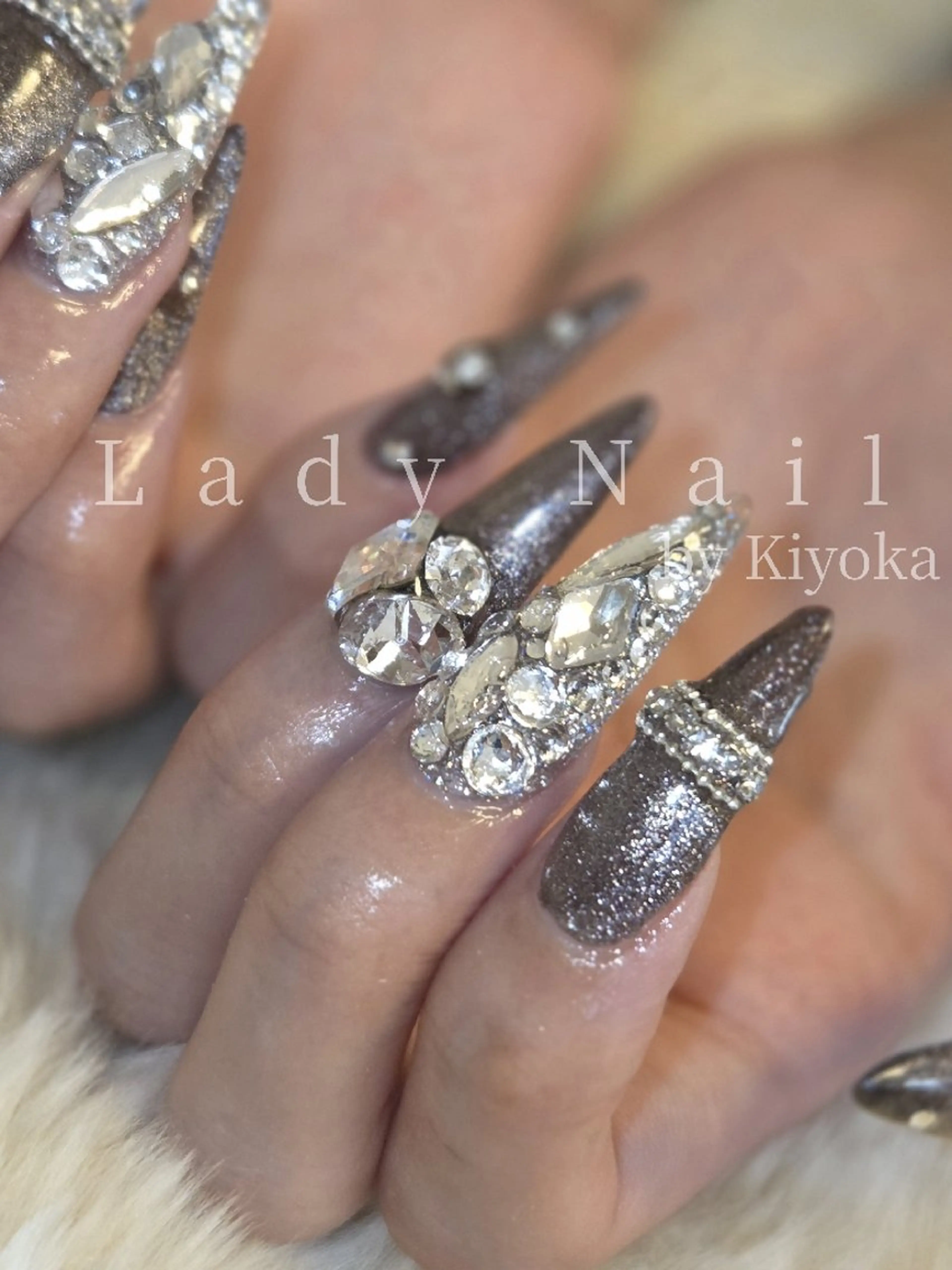 ネイル ロングネイル マグネットネイル スカルプネイル ハンドネイル Lady Nail Kiyokaのネイルデザイン