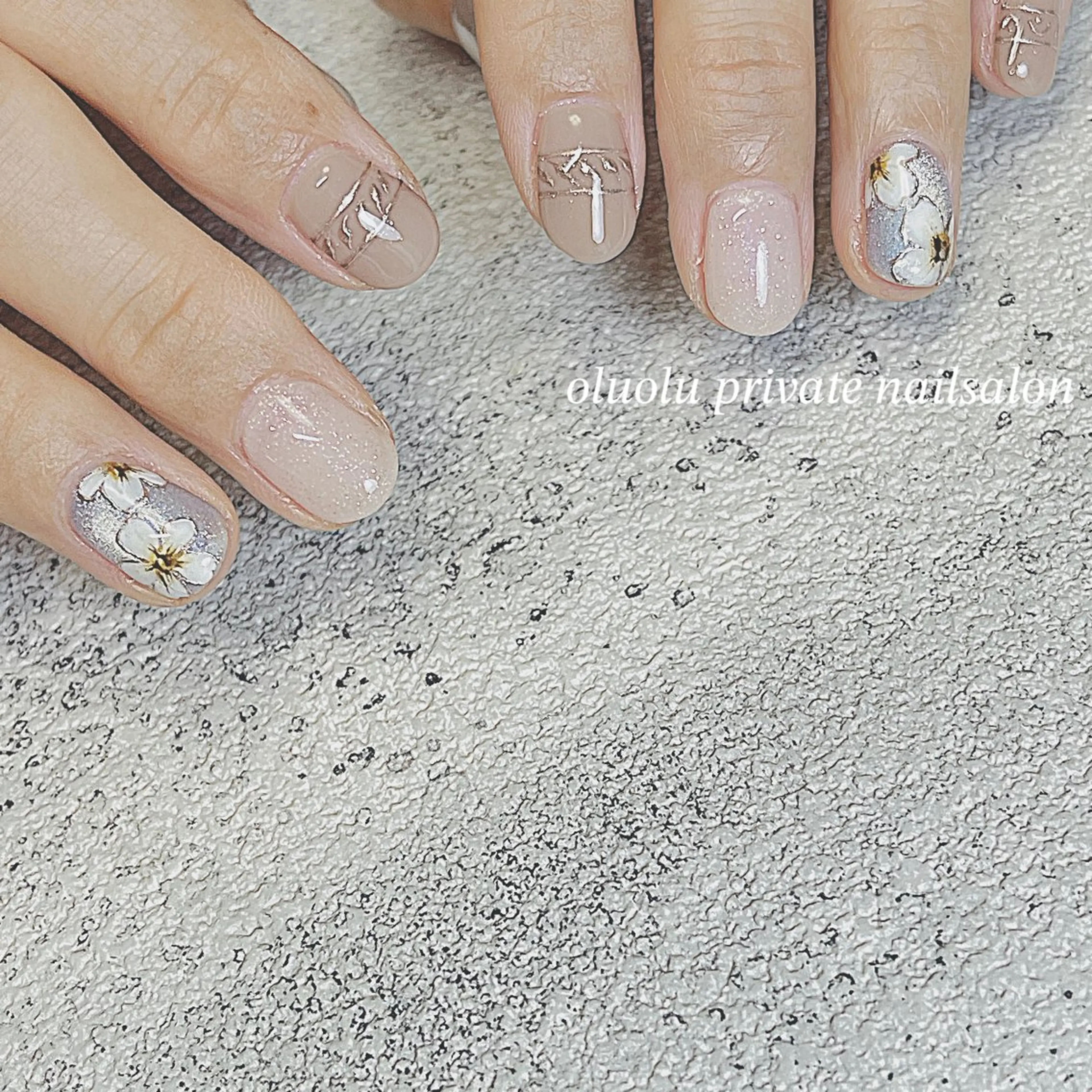 ネイル アートネイル フラワーネイル フットネイル マグネットネイル ミラーネイル ハンドネイル 大村 紬華のネイルデザイン