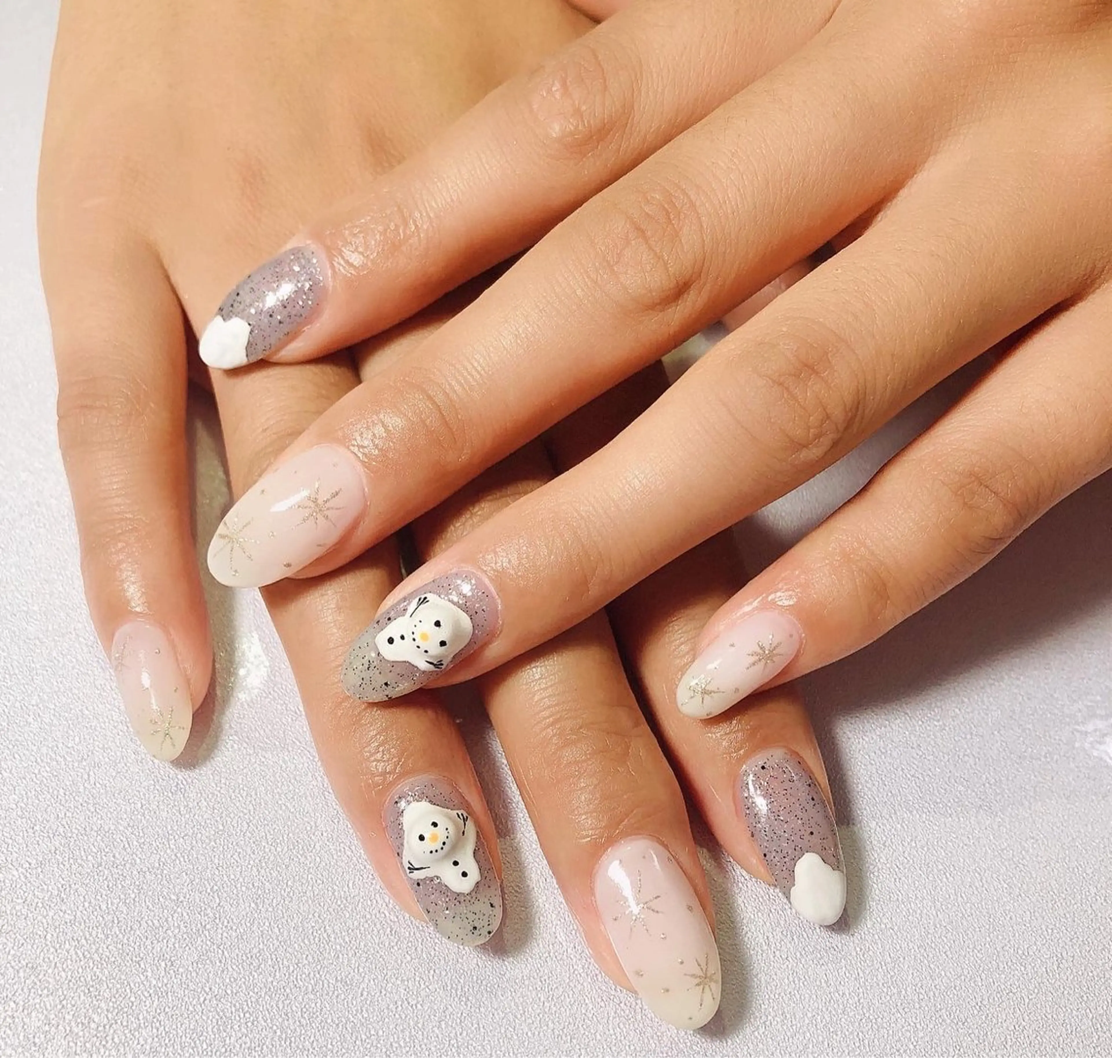 ネイル 冬ネイル クリスマス Moons nail 💅✨のネイルデザイン