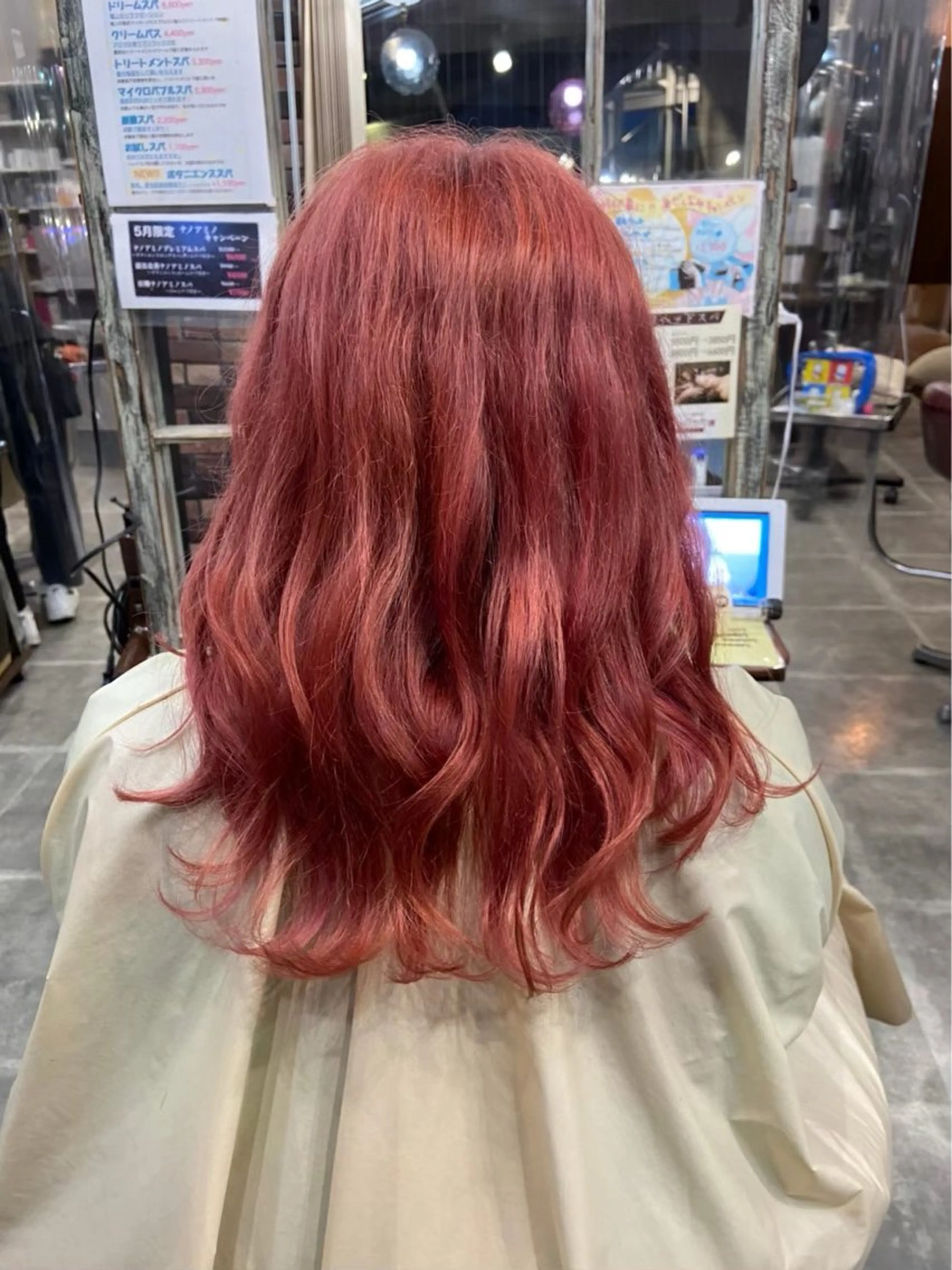 ロング 下まつげパーマモデル Mayuのヘアスタイル