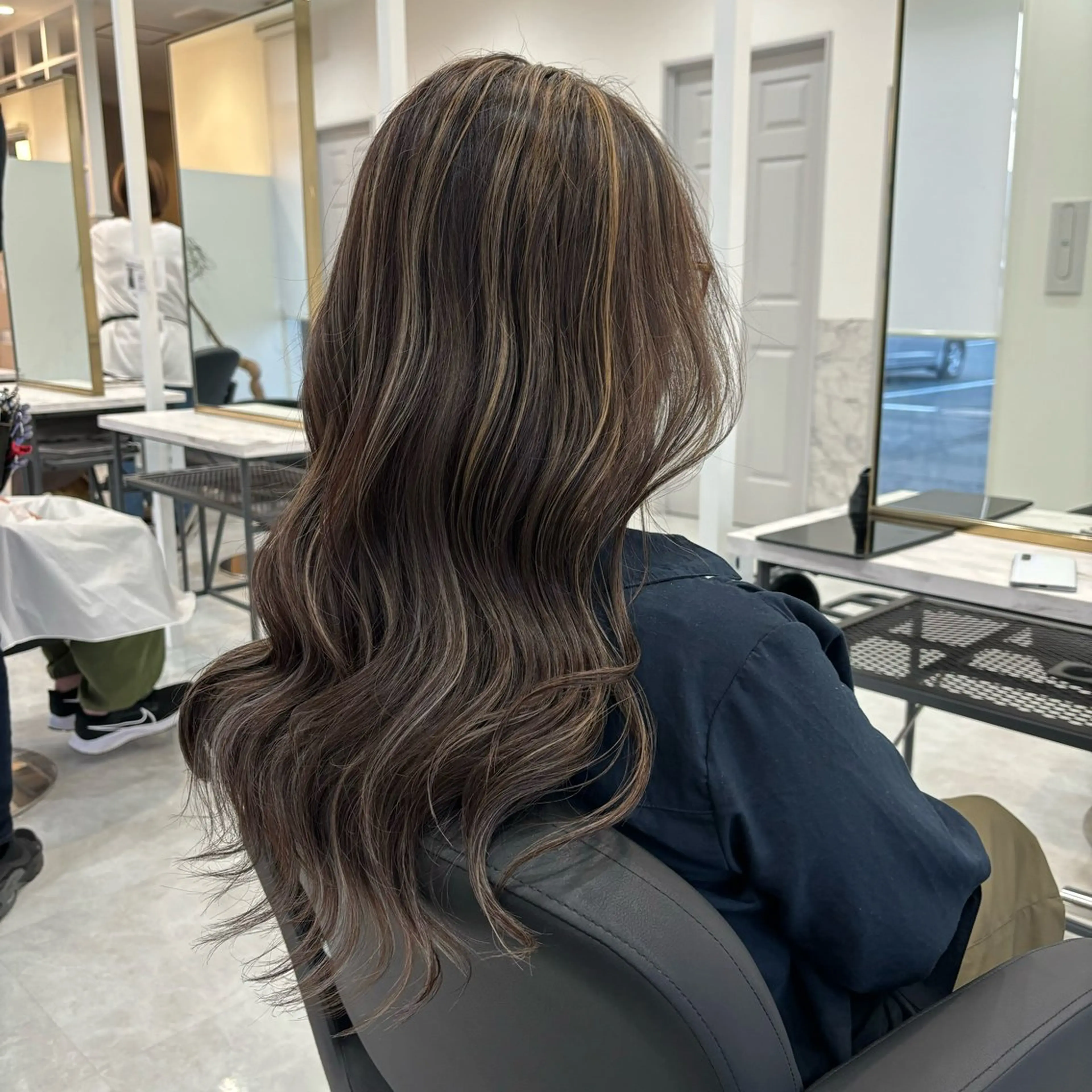 ロング ハイライト SOYON船橋店 西澤元気のヘアスタイル