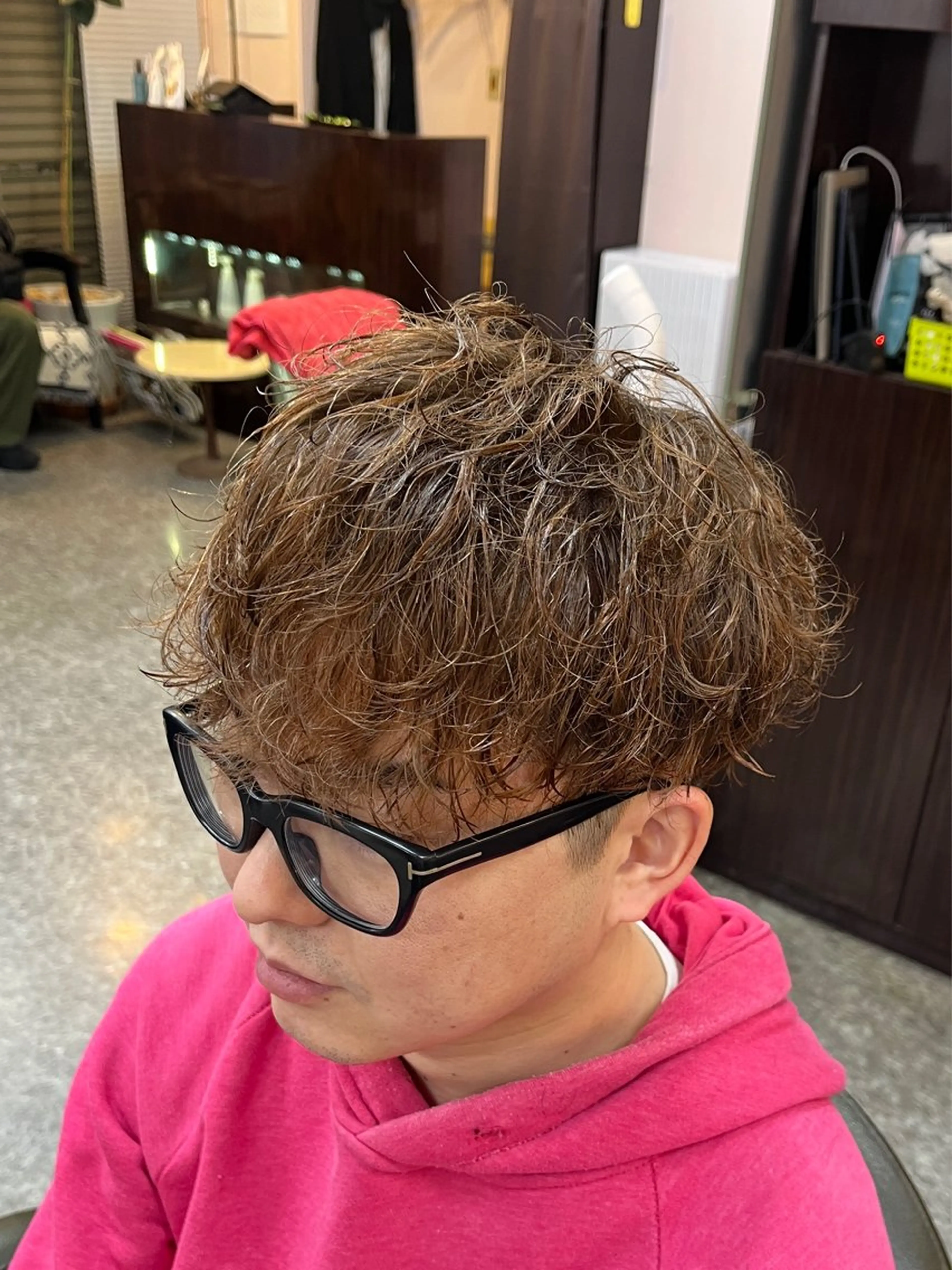 ミディアム パーマ ミディアムパーマ ツイストスパイラルパーマ スパイラルパーマ 後悔させません🌈パ ーマ⭕️🌈福本のヘアスタイル