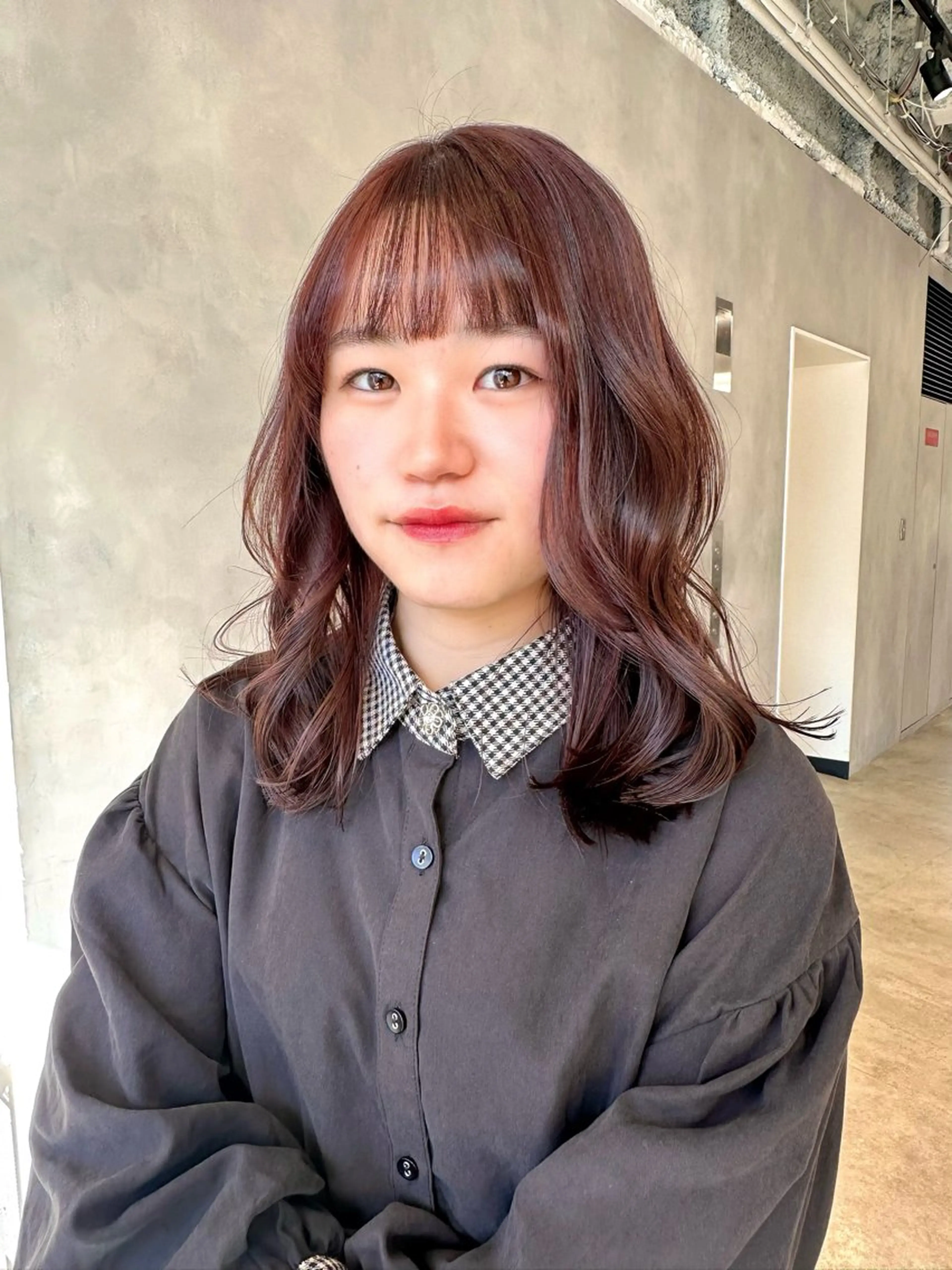 ミディアム カラー ベージュカラー ブリーチ 透明感カラー ダブルカラー ブリーチなしカラー カット ヘアカラー トリートメント 可愛いベージュ作る 美容師/あかね🧸のヘアスタイル