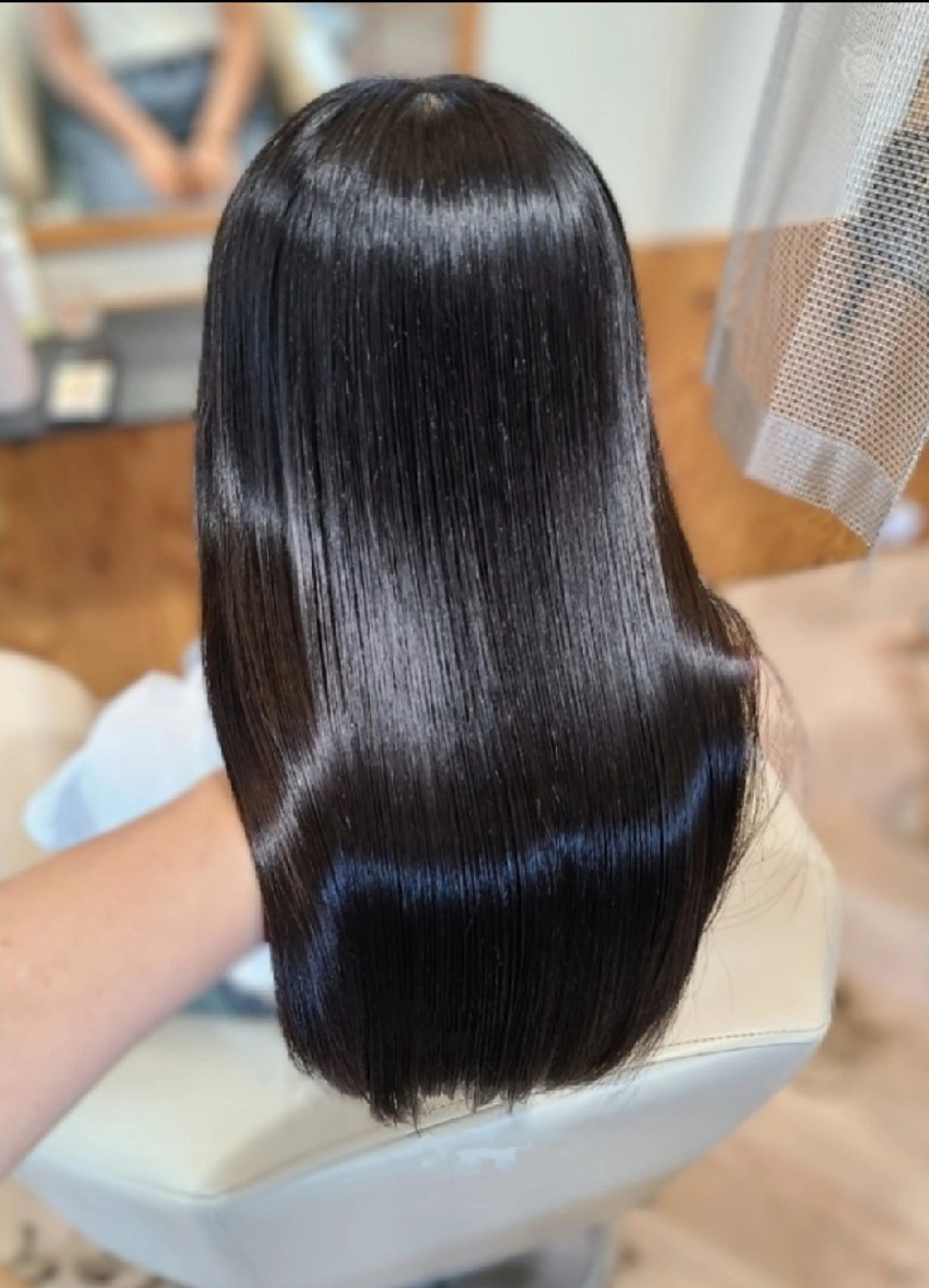 セミロング 髪質改善 トリートメント カット ヘアカラー 髪質改善講師監修 ZEROのヘアスタイル