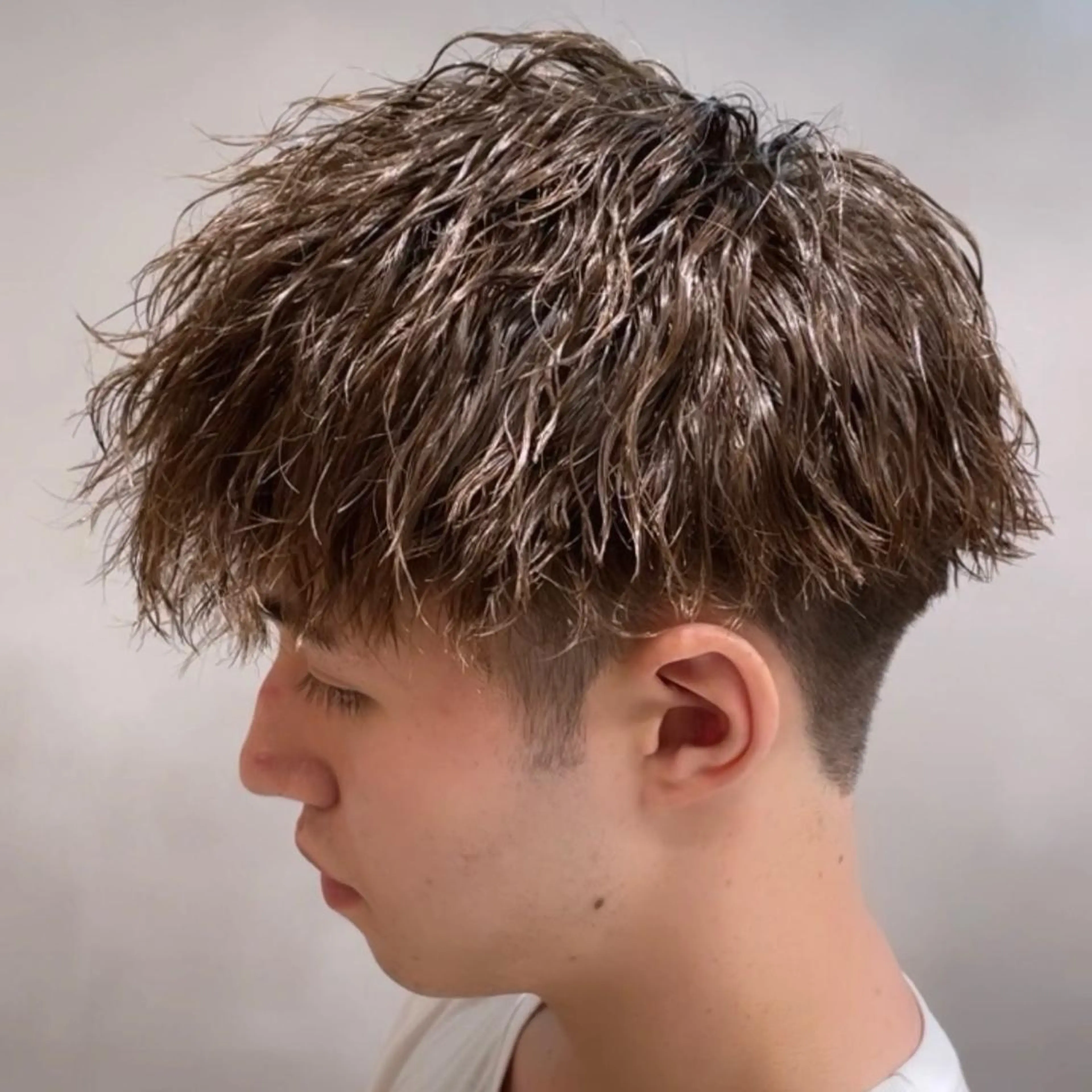 ショート パーマ ヘアアレンジ メンズ メンズパーマ ツイストスパイラルパーマ スパイラルパーマ カット パーマ メンズヘア👦🏻 詩菜《しいな》のヘアスタイル
