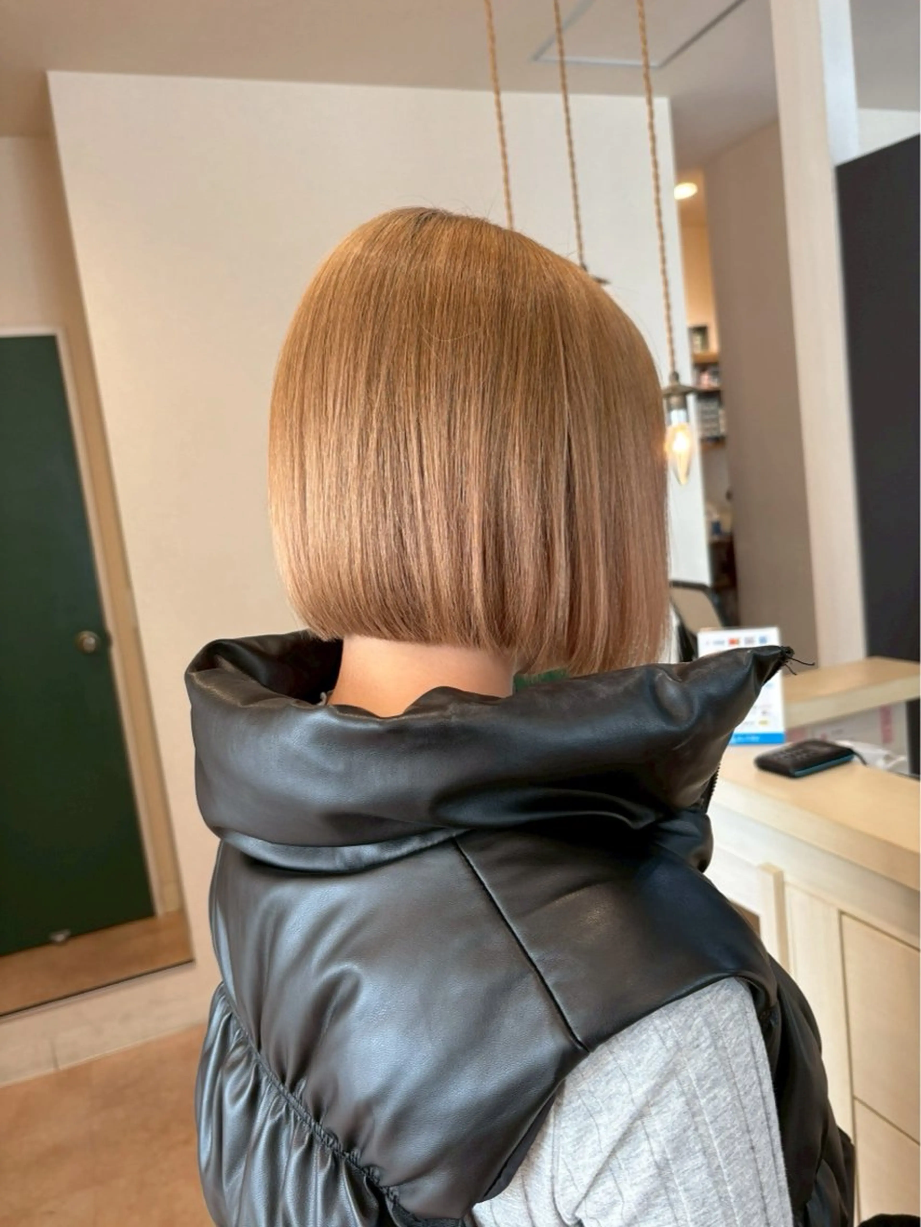 ショート カラー YURA hairのヘアスタイル