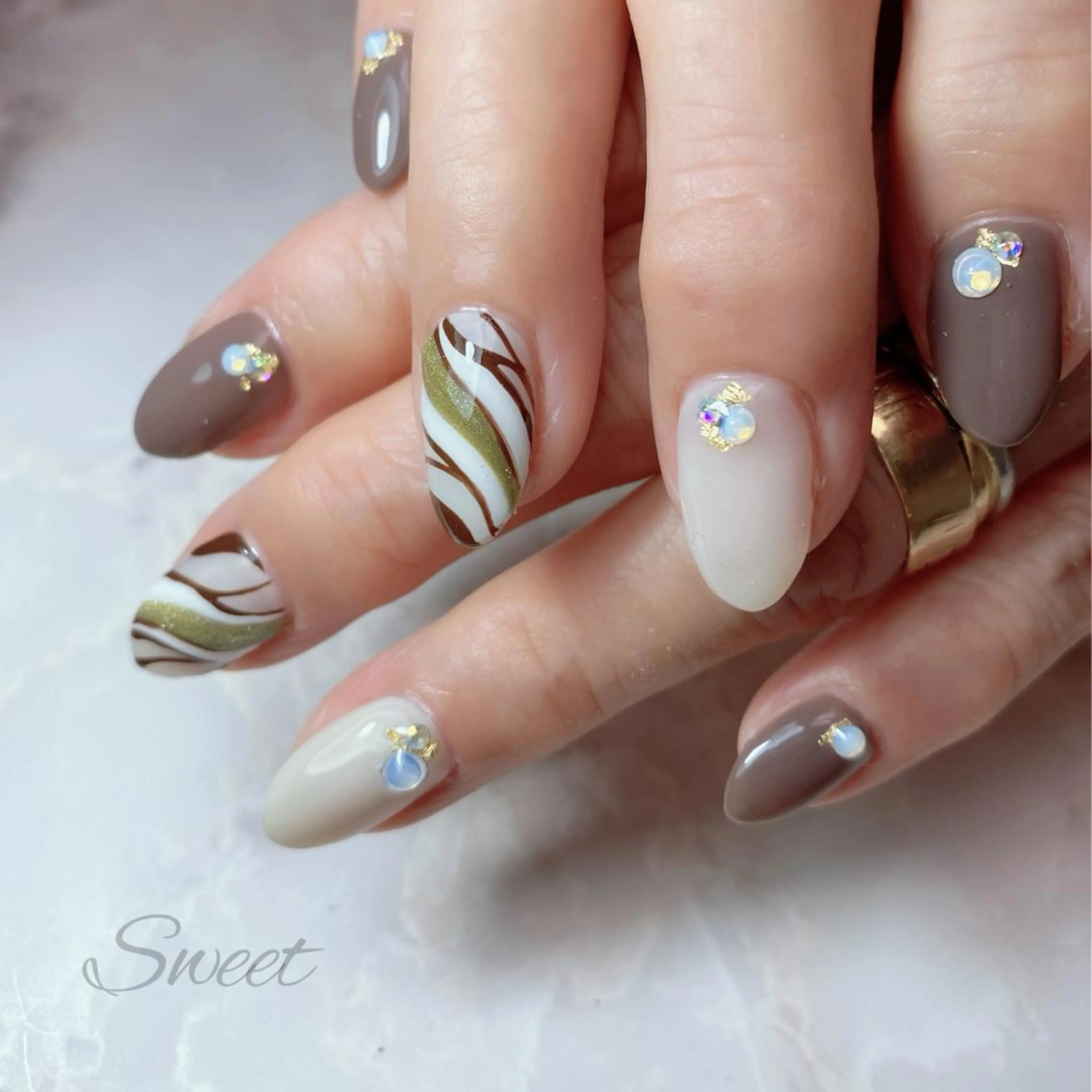 ネイル sweet 仲野陽子のネイルデザイン