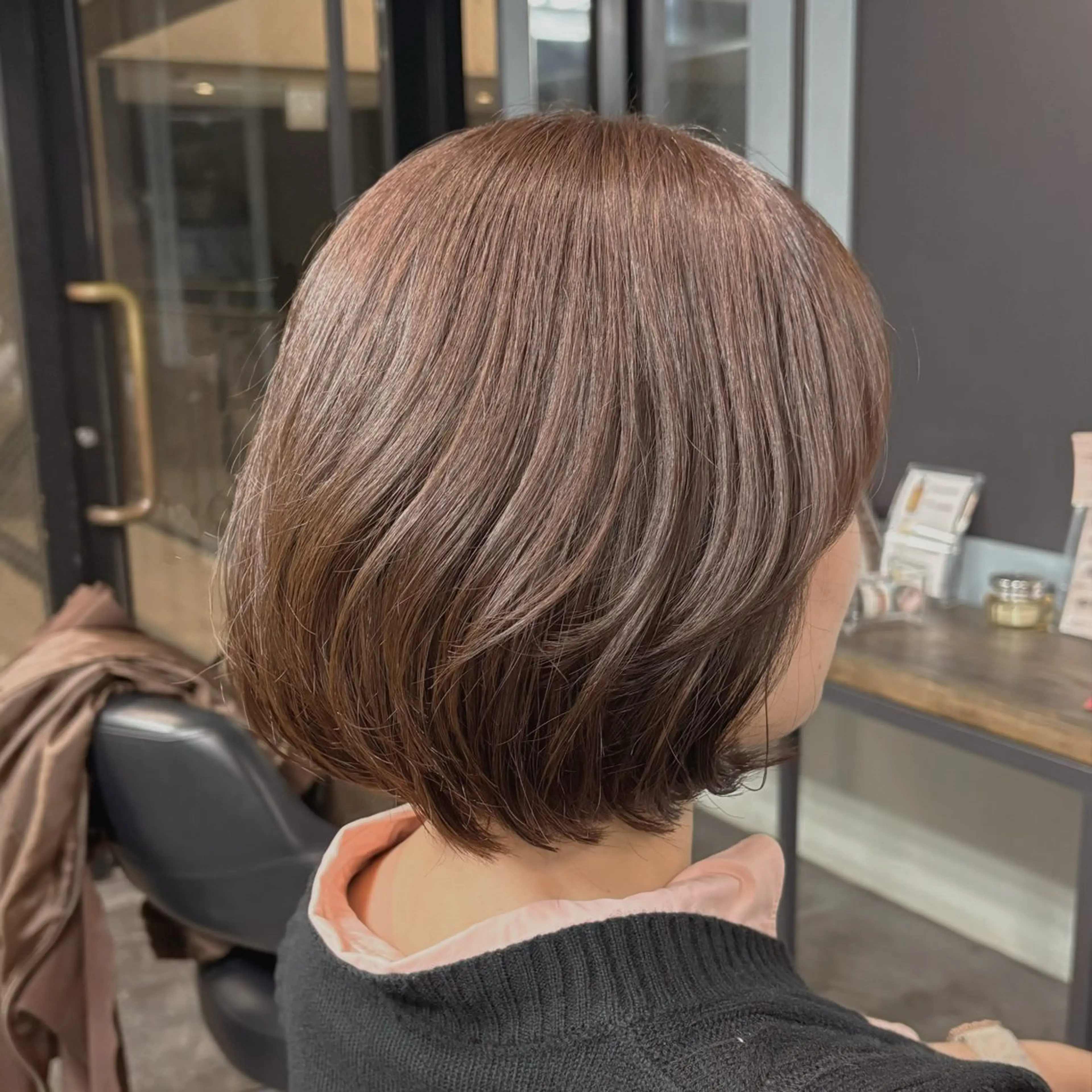 ミディアム ボブレイヤー ボブ 韓国風ヘア レイヤーカット カット ヘアカラー 韓国カラー/縮毛矯正 /レイヤー🫧ユイカのヘアスタイル