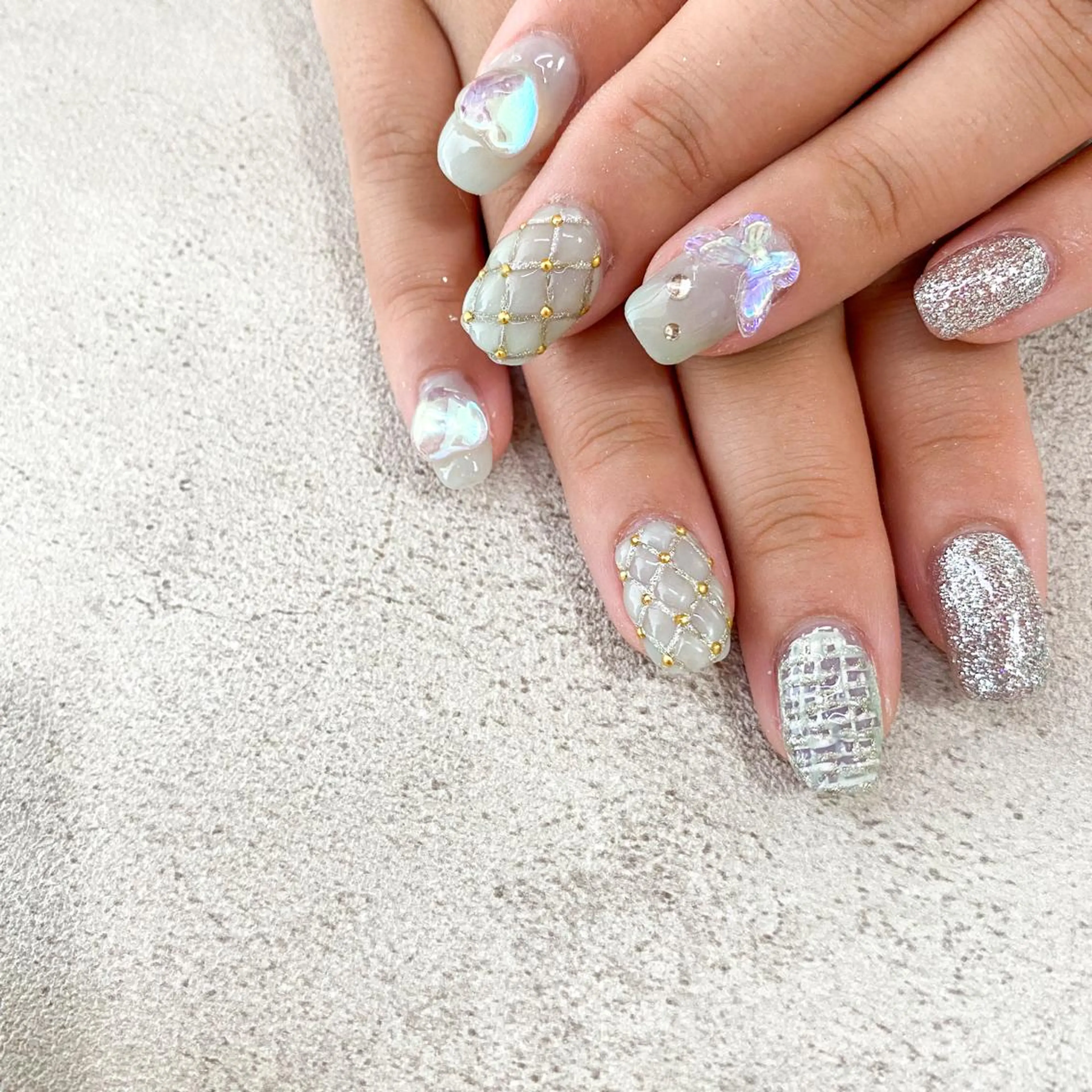 ネイル ハンドネイル ゴテゴテ💙ワンホン リオナのネイルデザイン