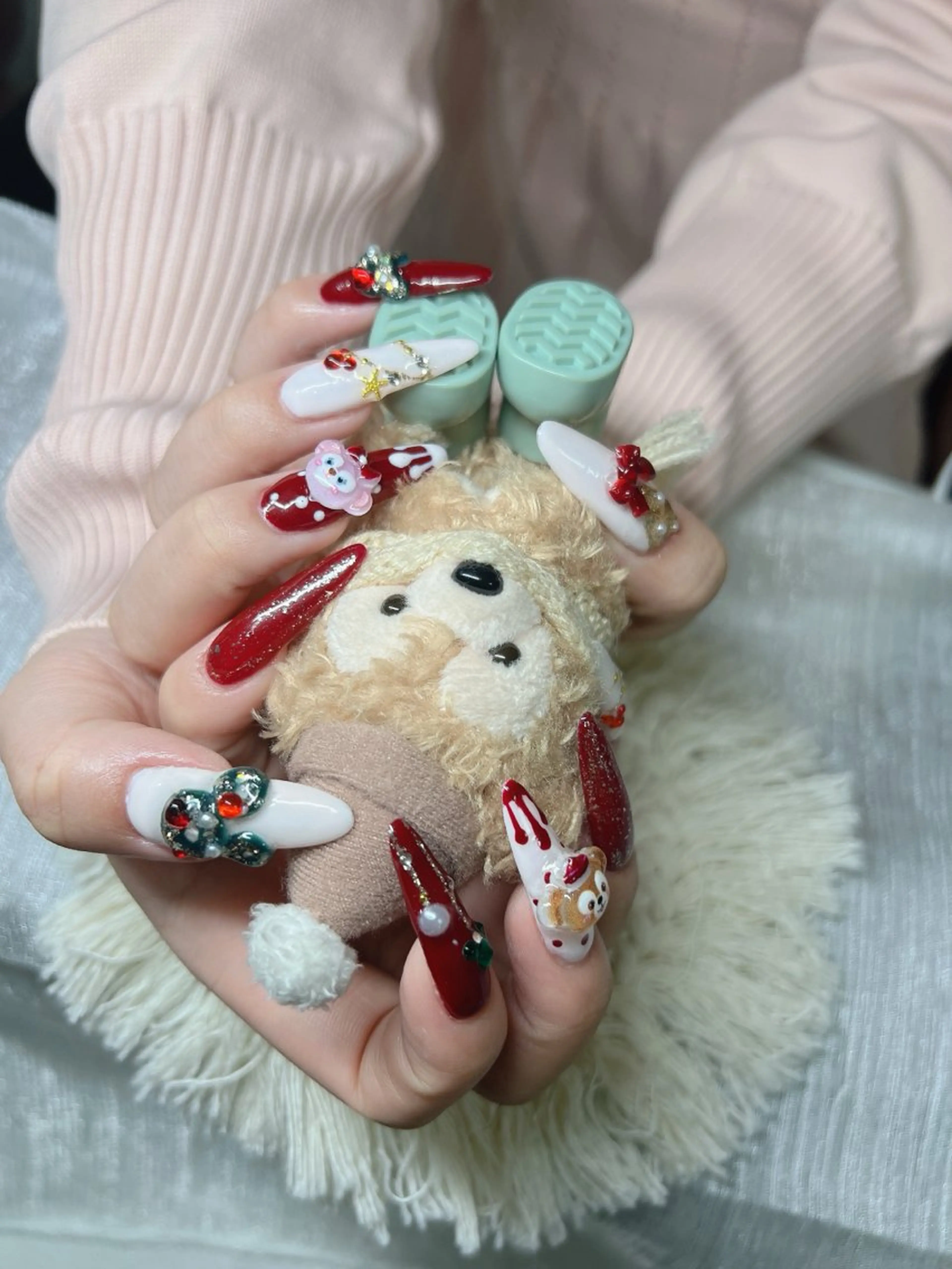 ネイル オーロラネイル チークネイル 長さ出し フットネイル フレンチネイル ハンドネイル Lee Nailsのネイルデザイン