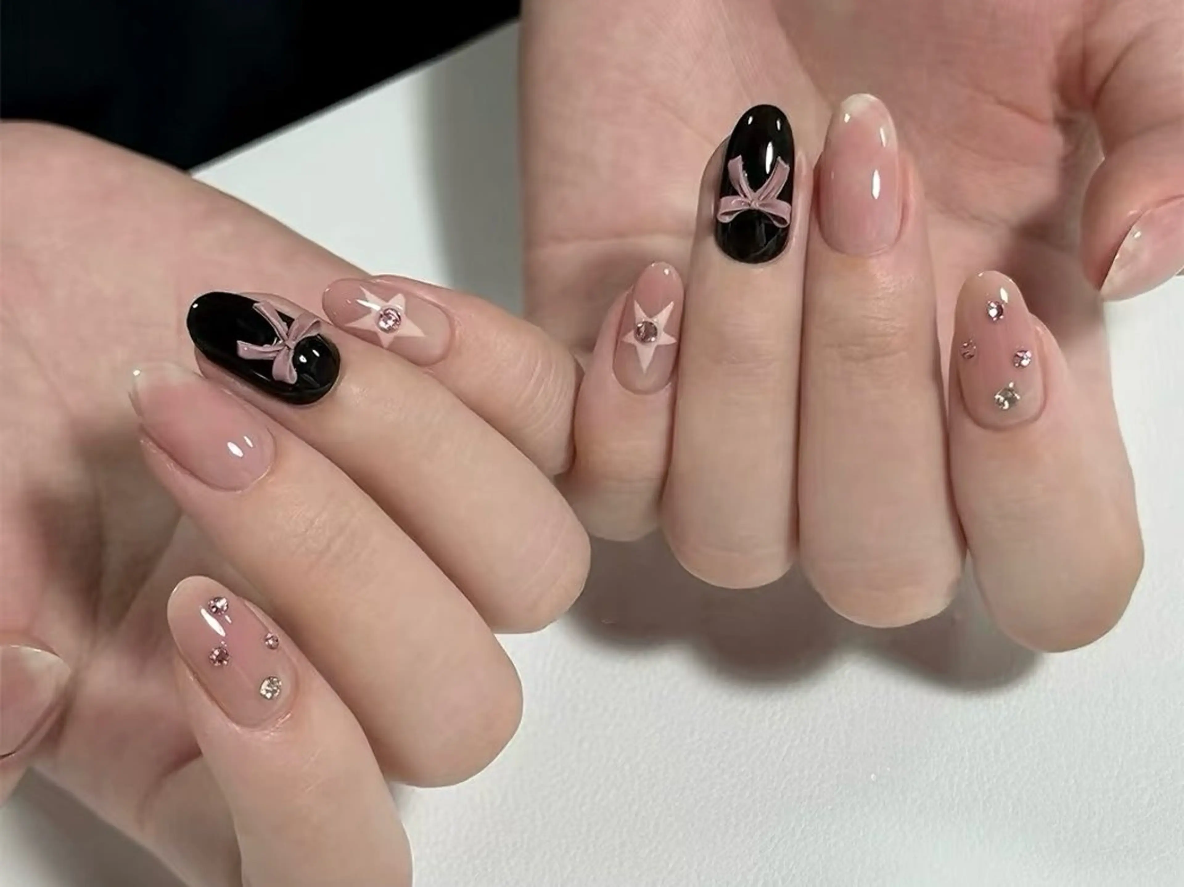 ネイル ピンク リボン ハンドネイル ハンドケア DarkHoney 池袋店のネイルデザイン