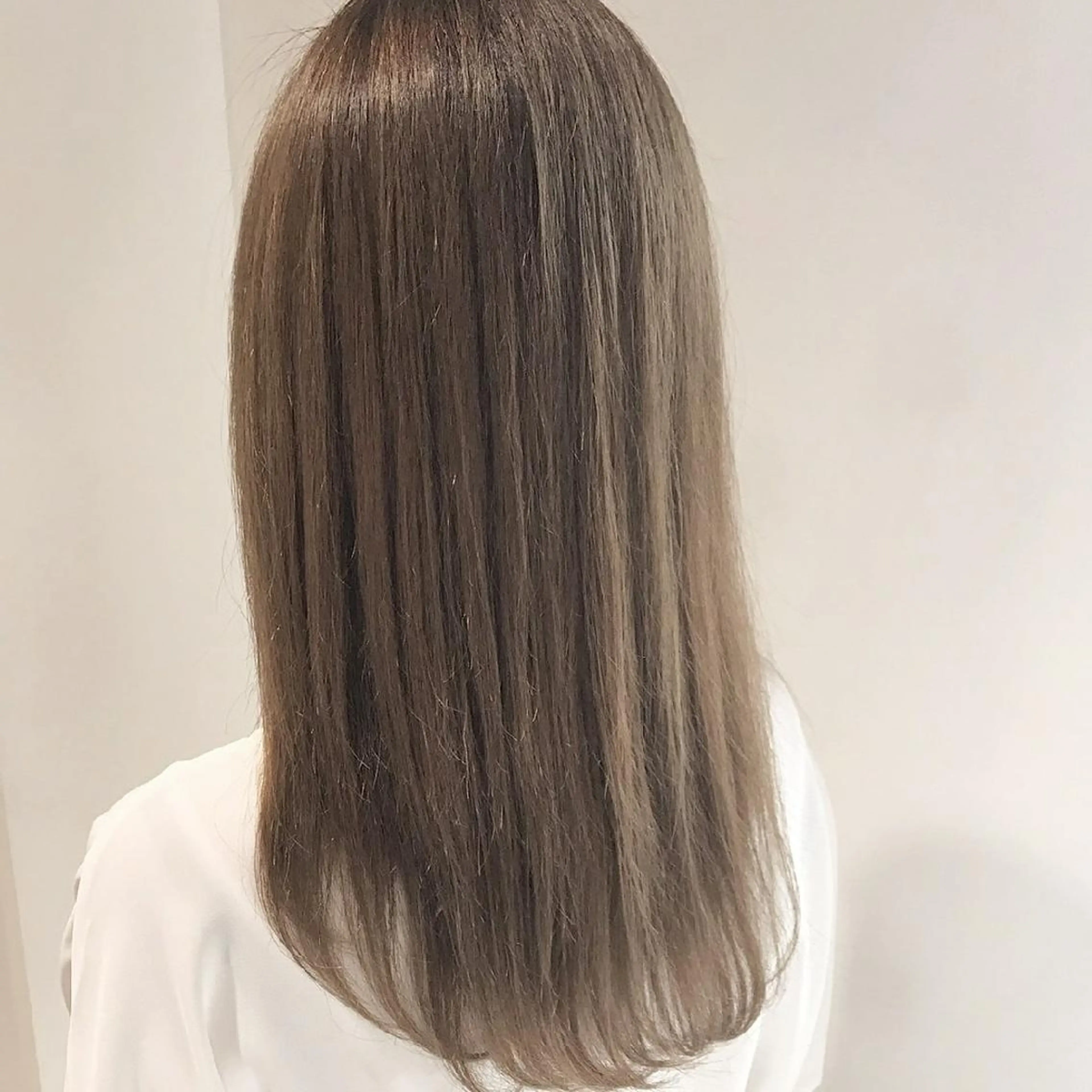 セミロング カット ヘアカラー トリートメント 竹内啓太 ボブのヘアスタイル