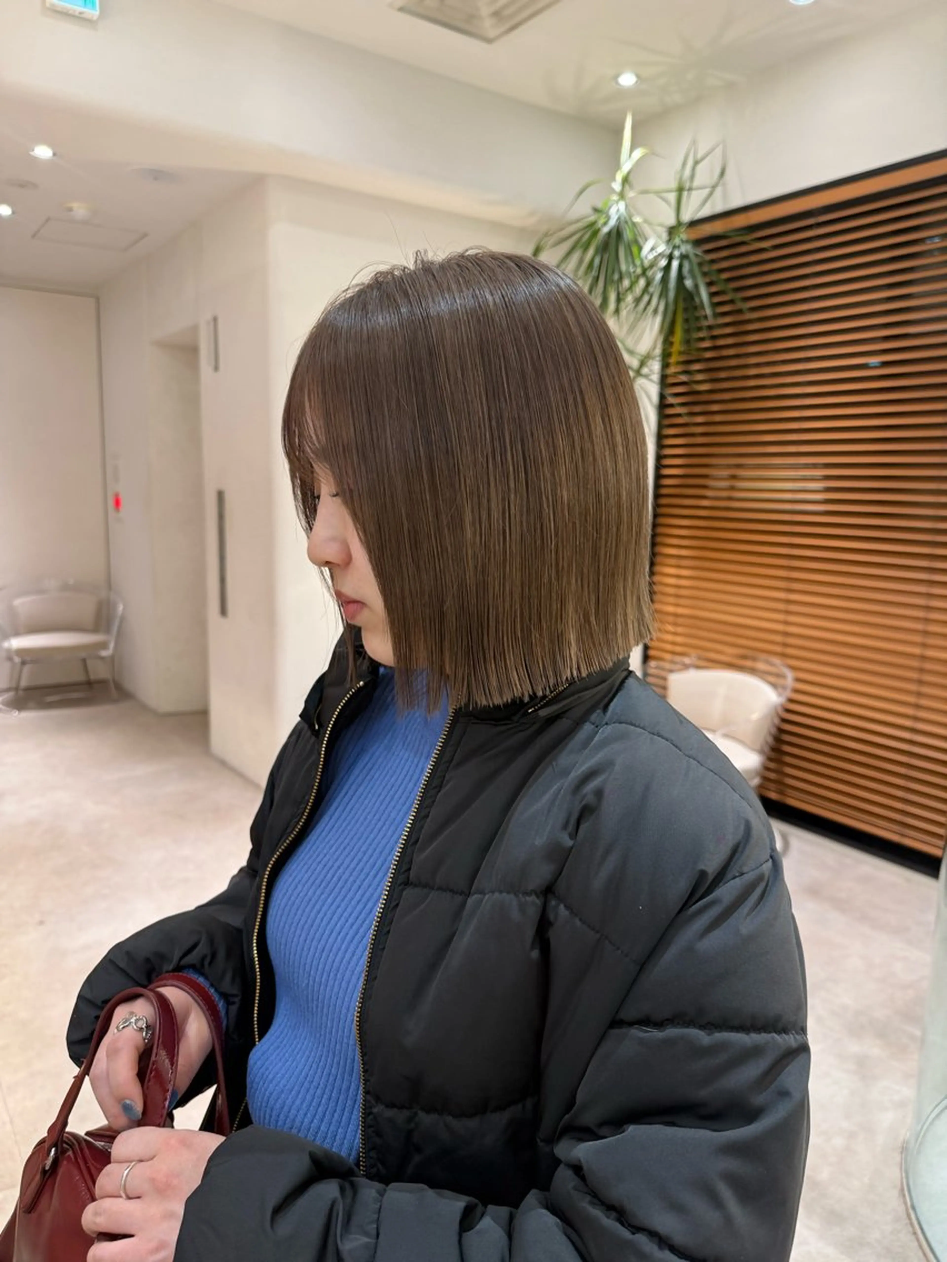 ミディアム カラー 切りっぱなしボブ ショートボブ ボブレイヤー 透明感カラー ボブ カット ヘアカラー トリートメント 田中航平/渋谷ボブ/ レイヤーボブのヘアスタイル