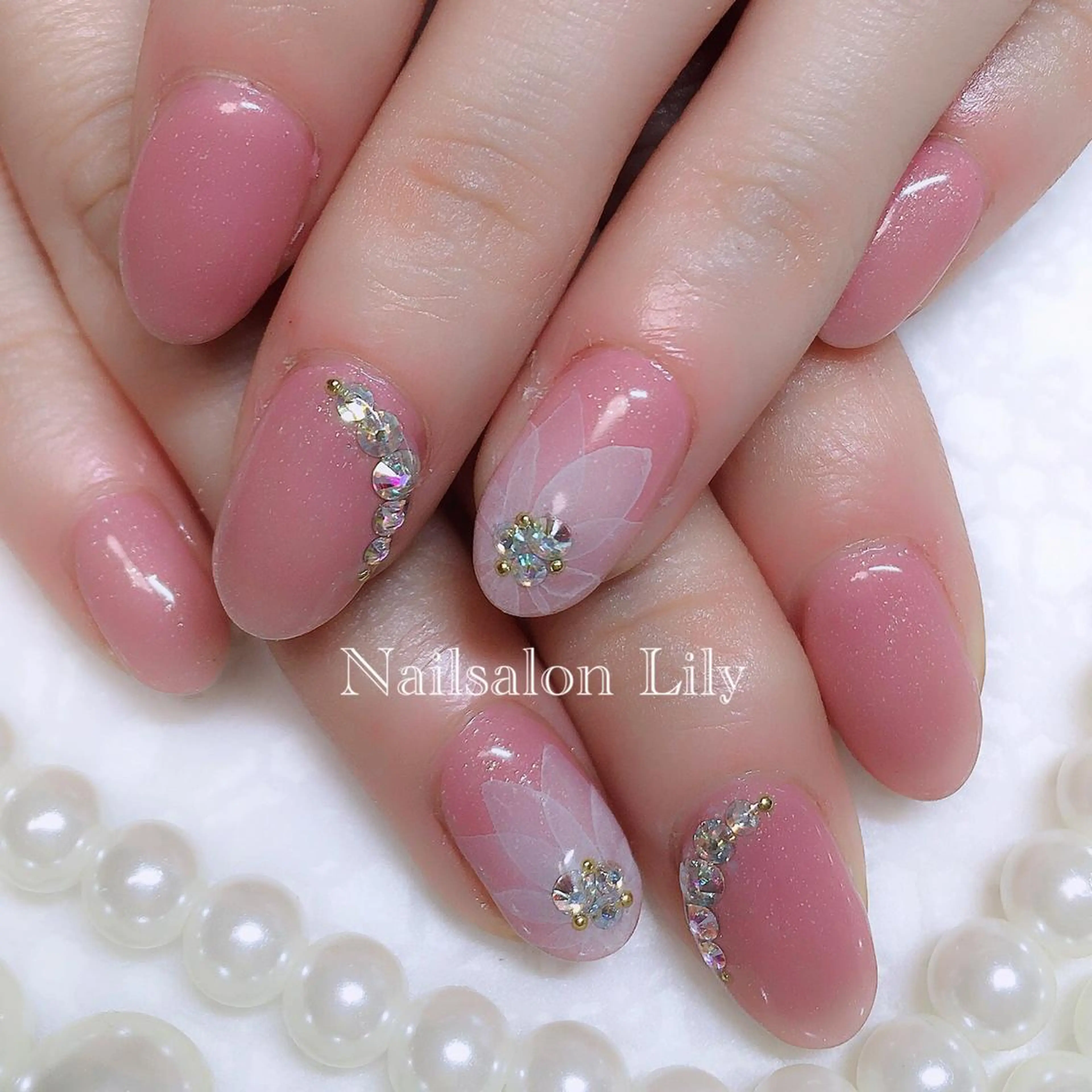 ネイル フラワーネイル Lily*nail 🌻Mii🌻のネイルデザイン