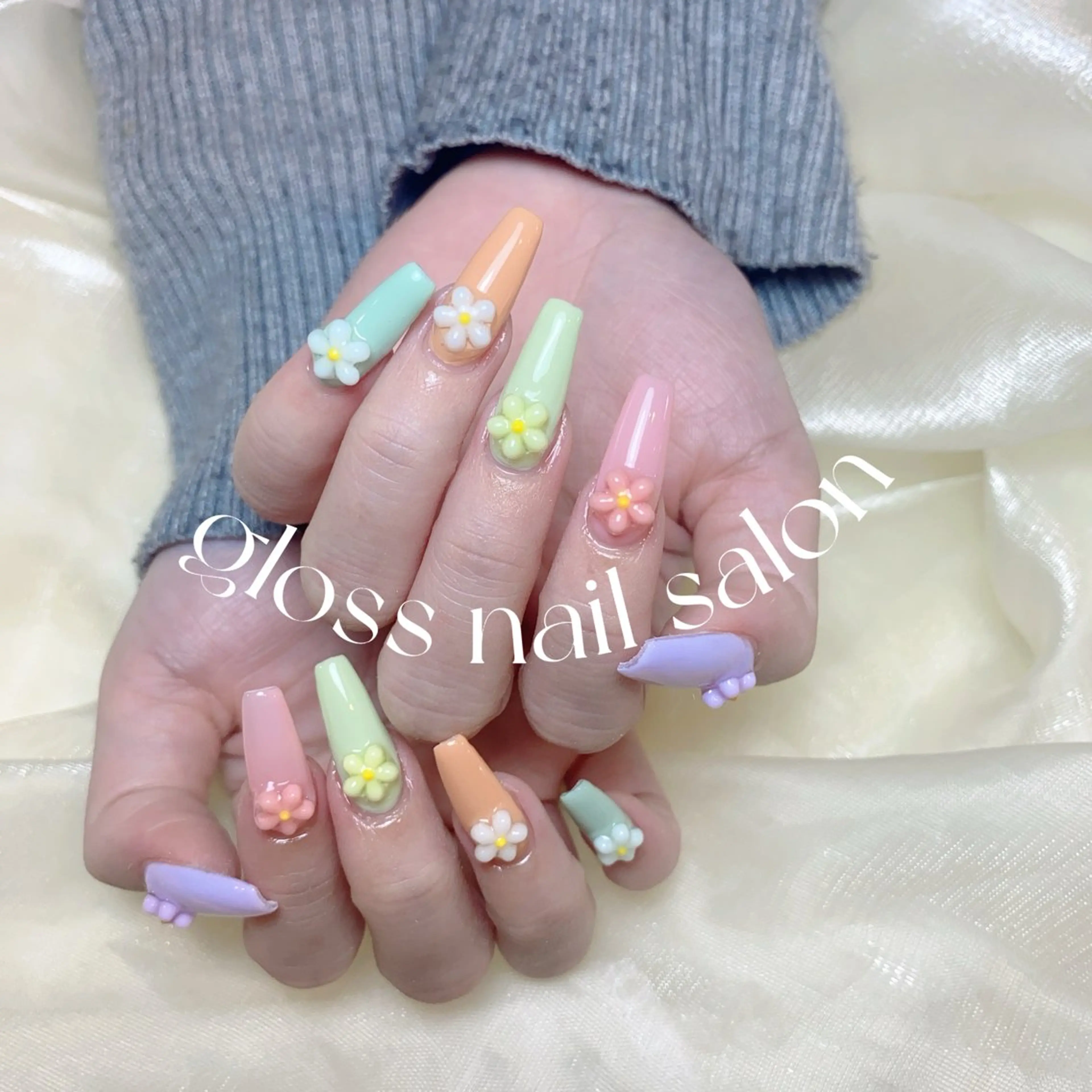 ネイル miho🍎 Gloss nailのネイルデザイン