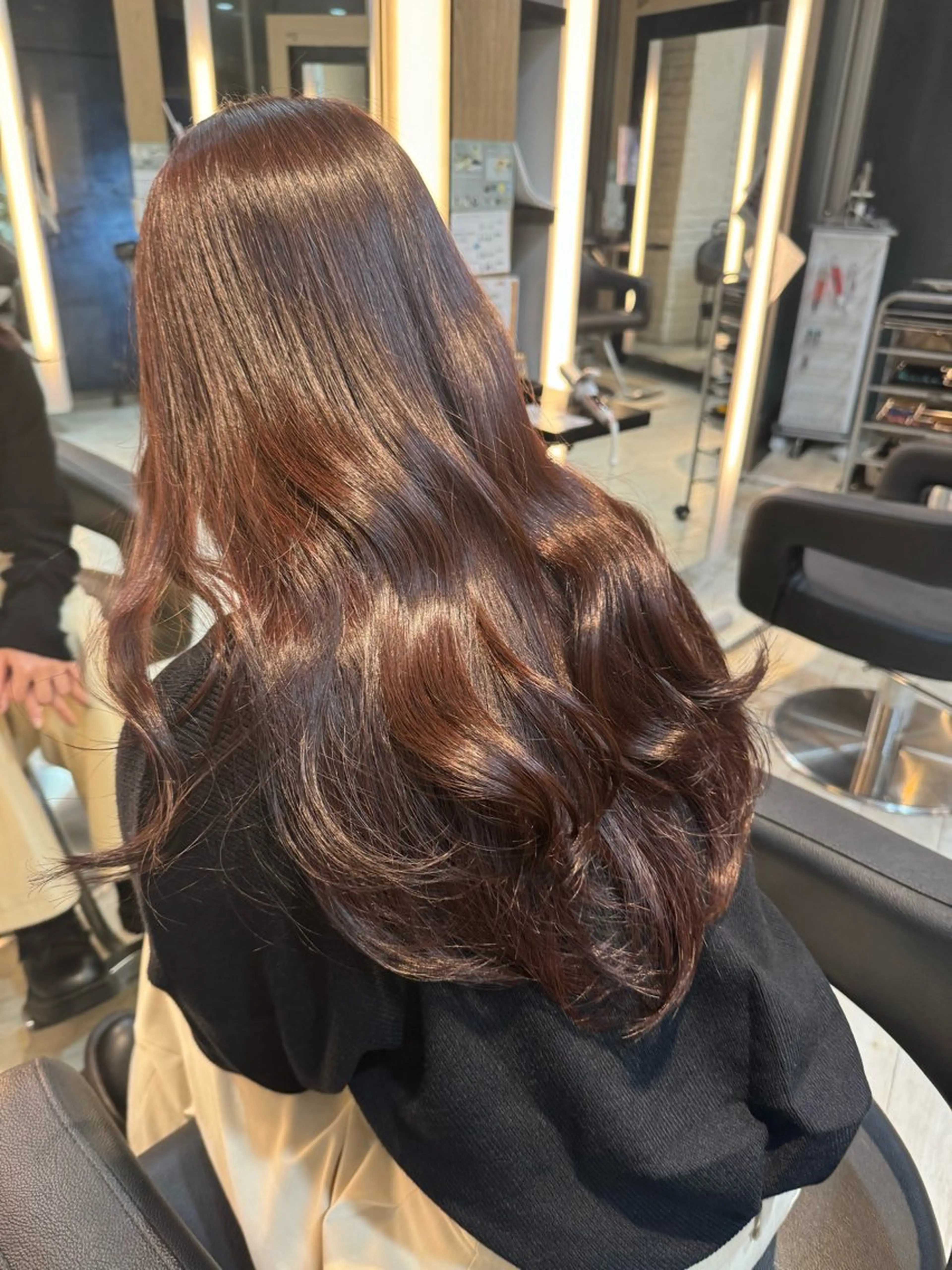 ロング カラー ブラウンカラー 透明感カラー ヘアカラー トリートメント ブリーチ/髪質改善/ ハイトーン/暖色のヘアスタイル