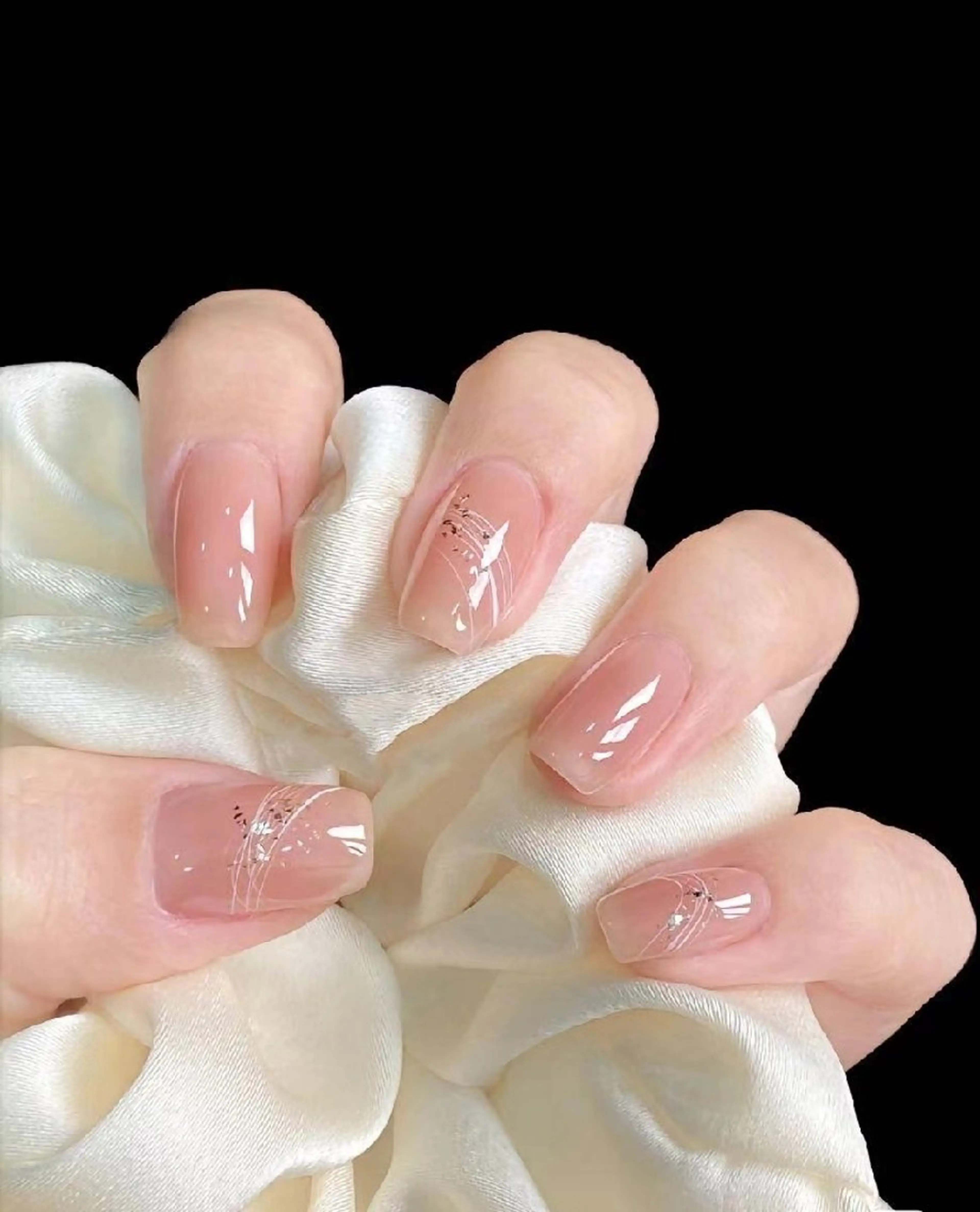 ネイル ハンドネイル N. サロン所属・Theone栄店 田口のネイルデザイン