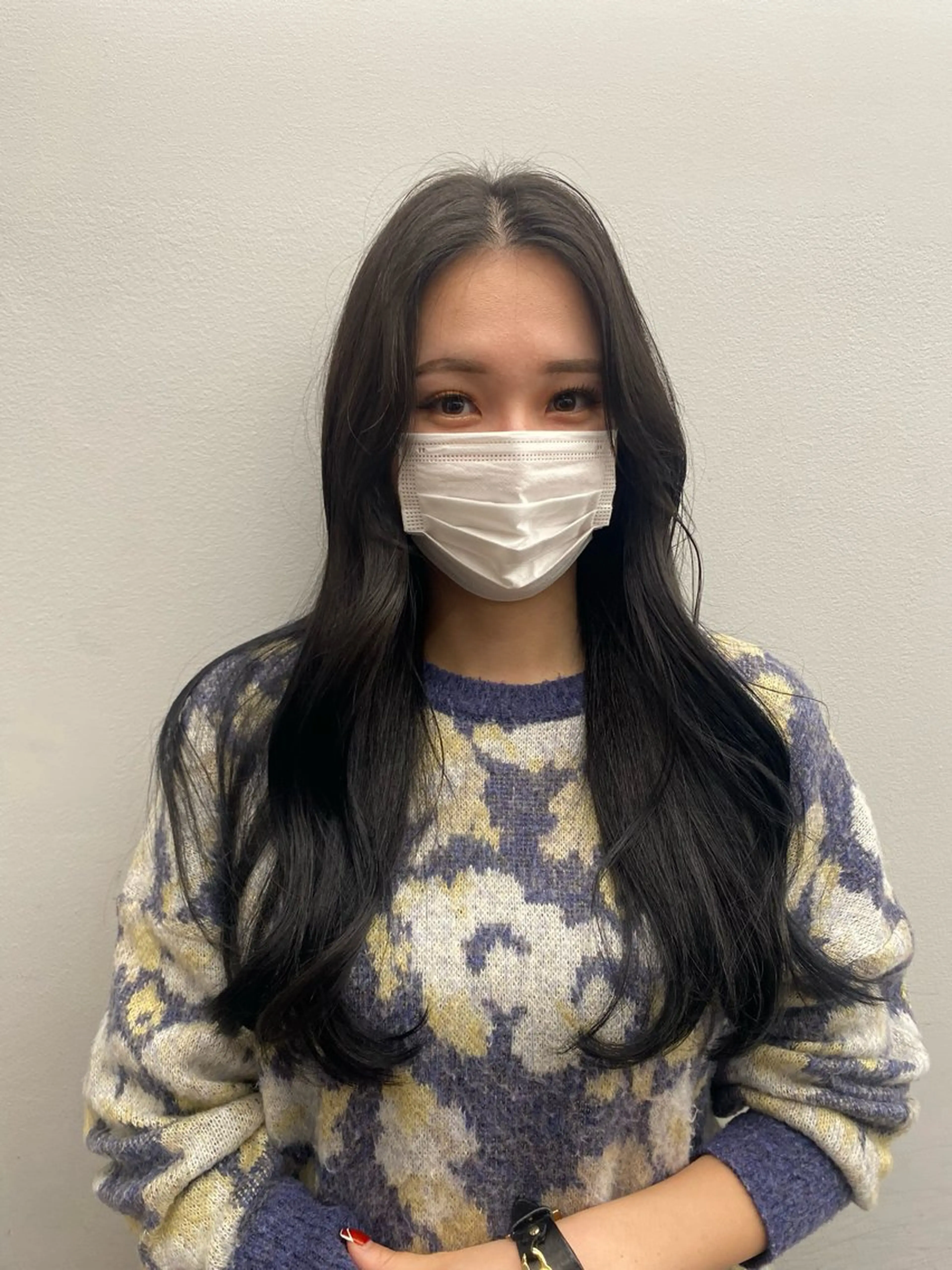 ロング カット ヘアカラー トリートメント 韓国ネイル🤍 イワサキ　リコ🍒のヘアスタイル