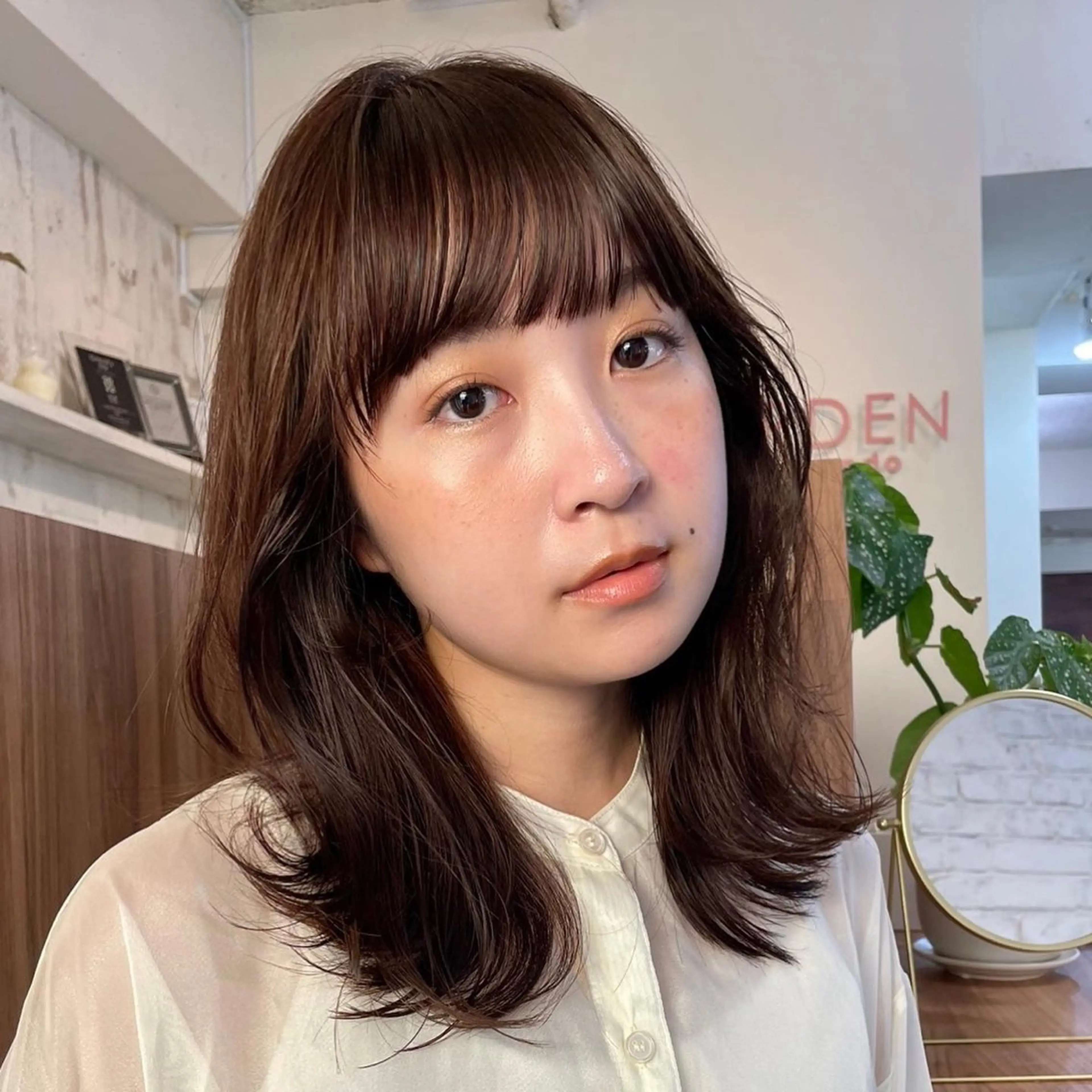 ミディアム カラー ベージュカラー くびれヘア 内野   龍海 / レイヤーカットのヘアスタイル