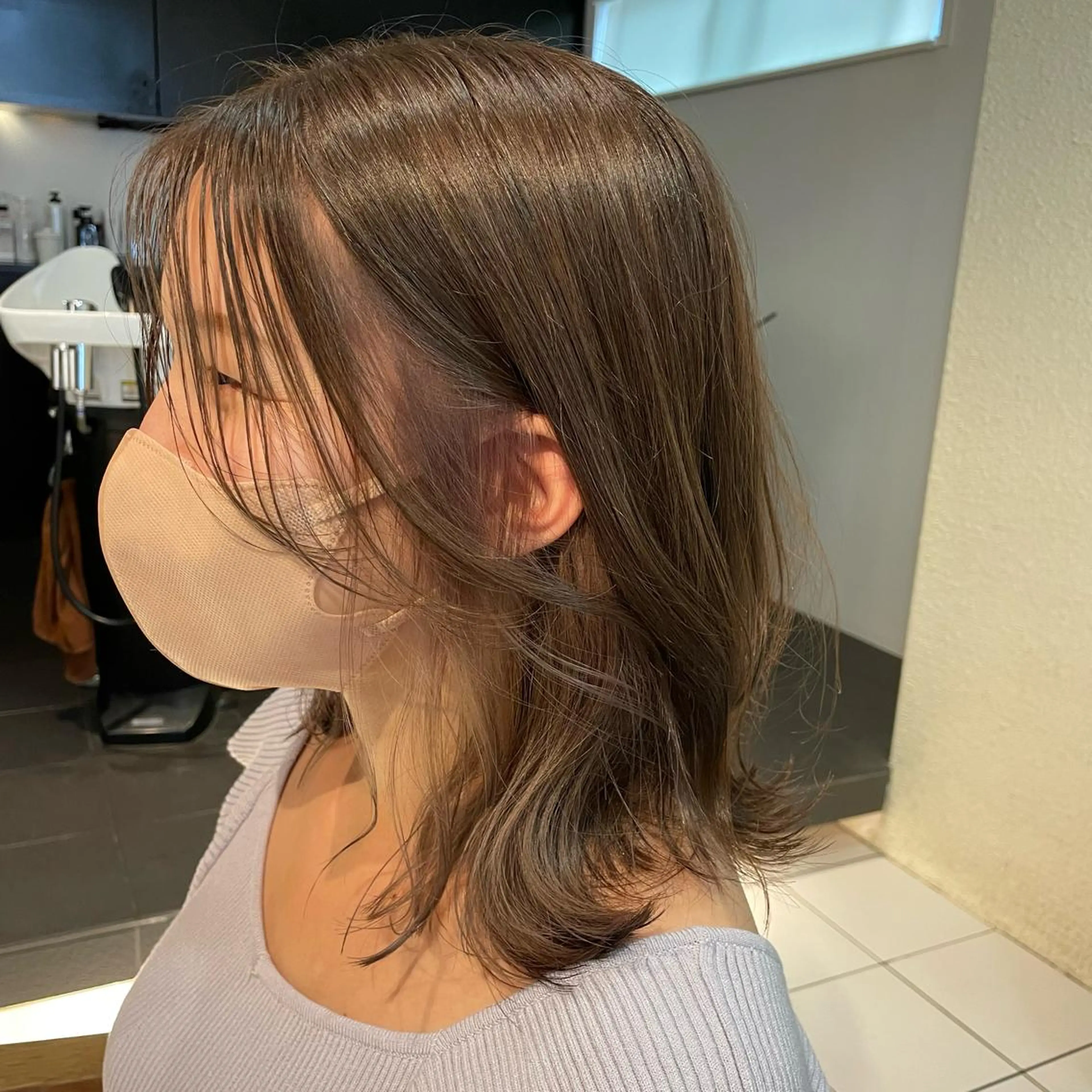 ミディアム カラー ベージュカラー インナーカラー オリーブベージュ 透明感カラー/ 寺田千雅子のヘアスタイル