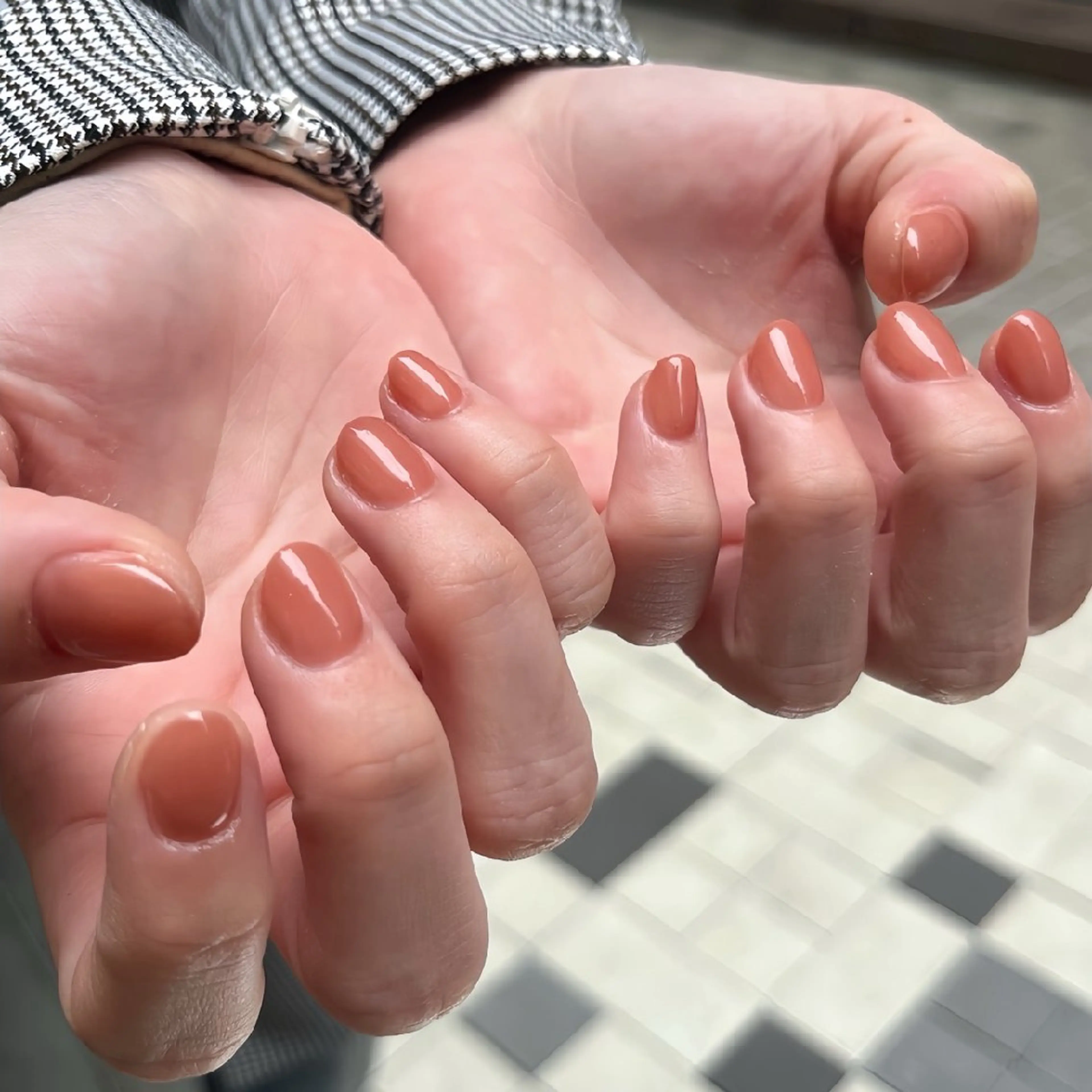 ネイル 韓国ネイル オフィスネイル ワンカラーネイル ワンホンネイル ハンドネイル LABEL TAKARAのネイルデザイン