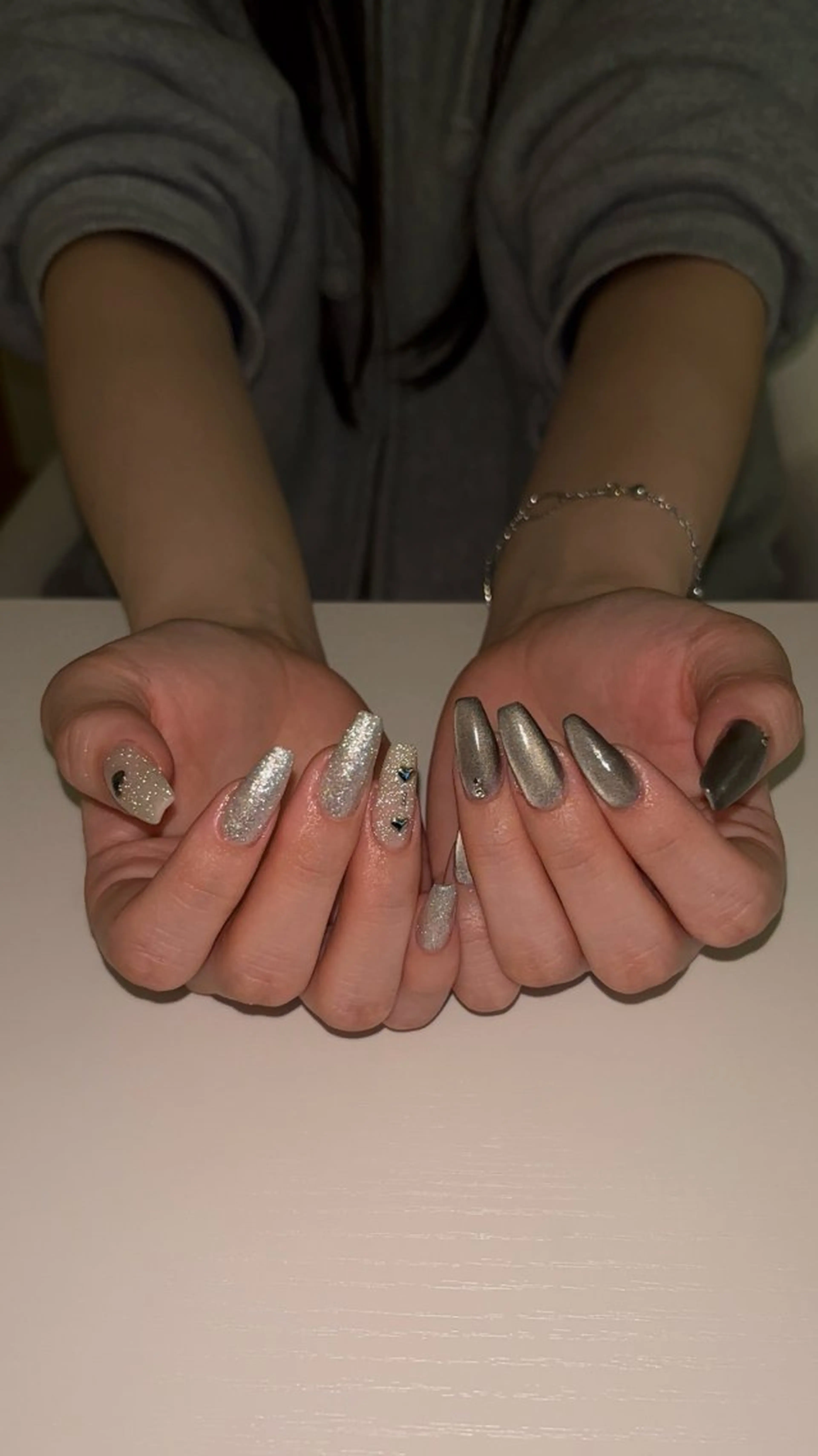 ネイル マグネットネイル ミラーネイル 半田 ゆめのネイルデザイン