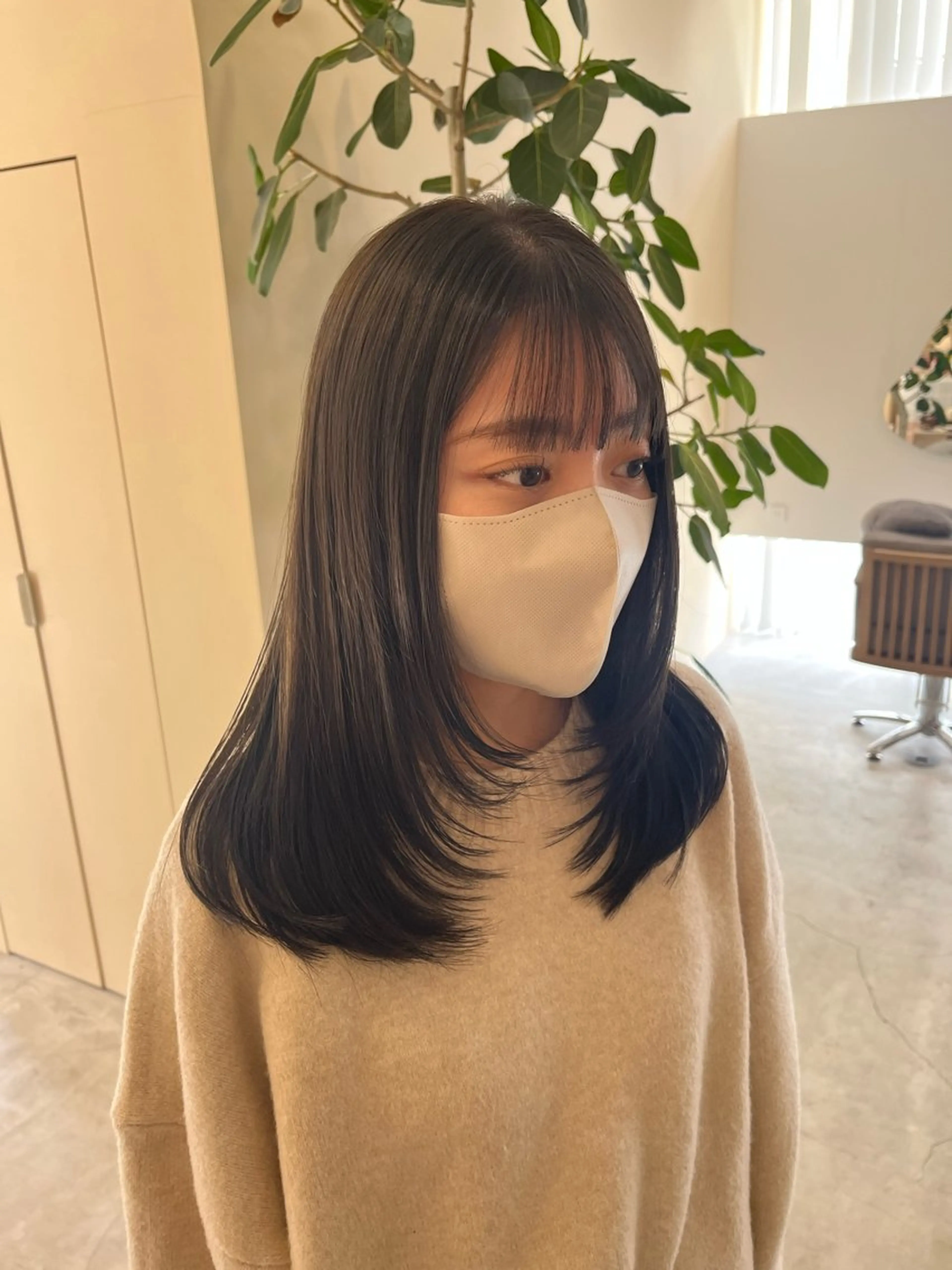 ミディアム カット ヘアカラー 山口 愛結のヘアスタイル