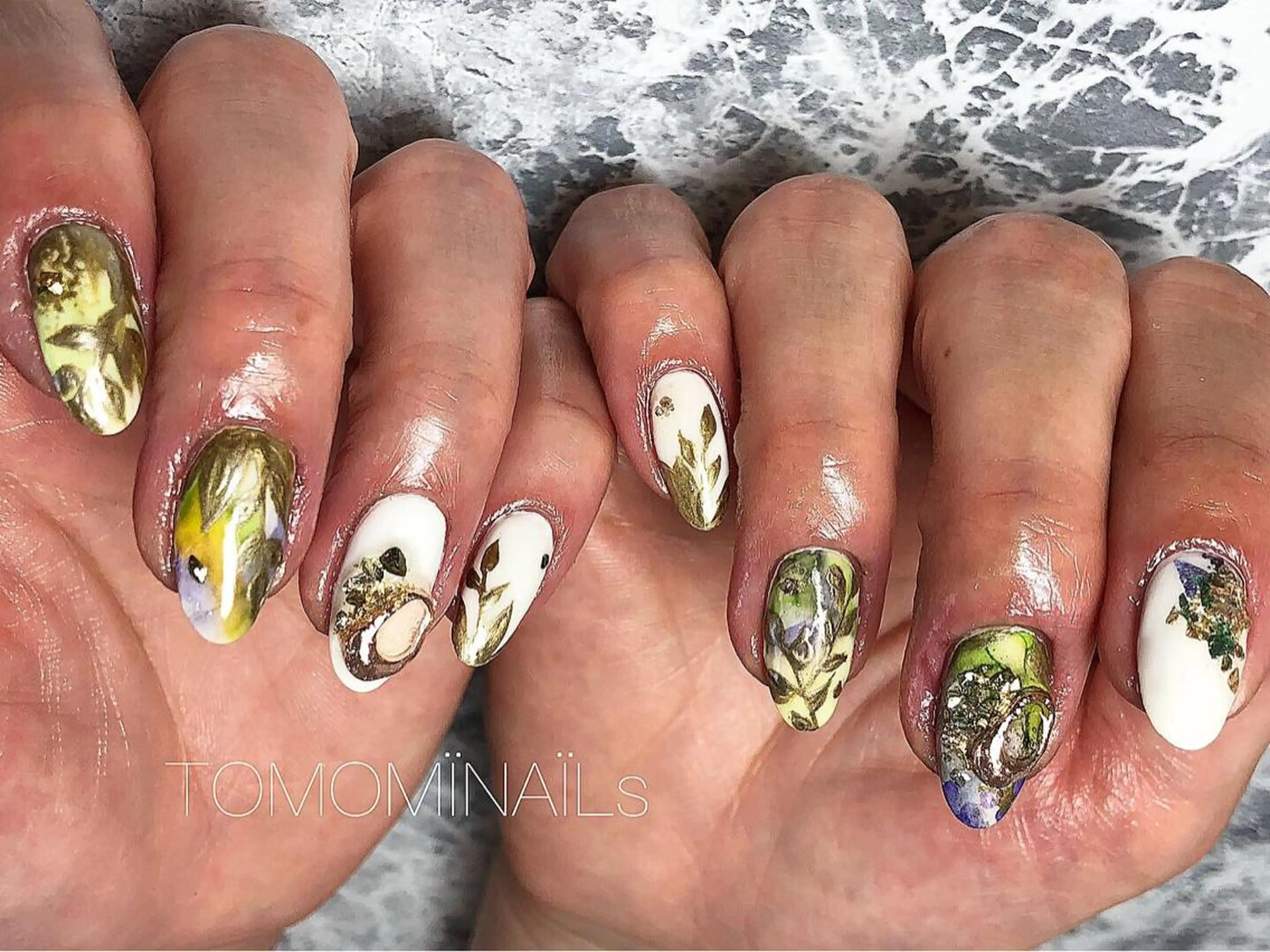ネイル TOMOMI NAILsのネイルデザイン