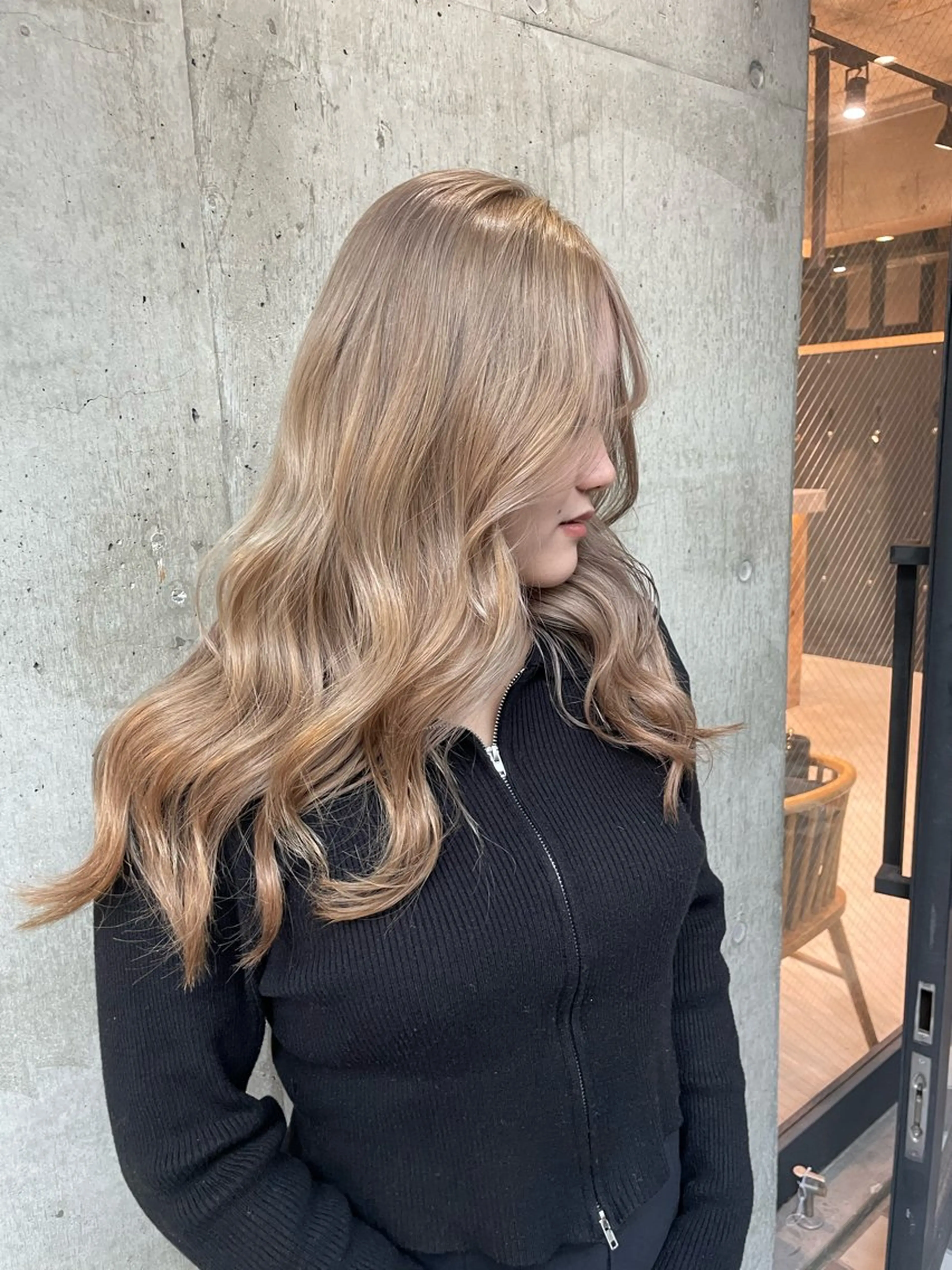 ロング 🫧ハイライトカラー 🫧 𝓜𝓘𝓤のヘアスタイル