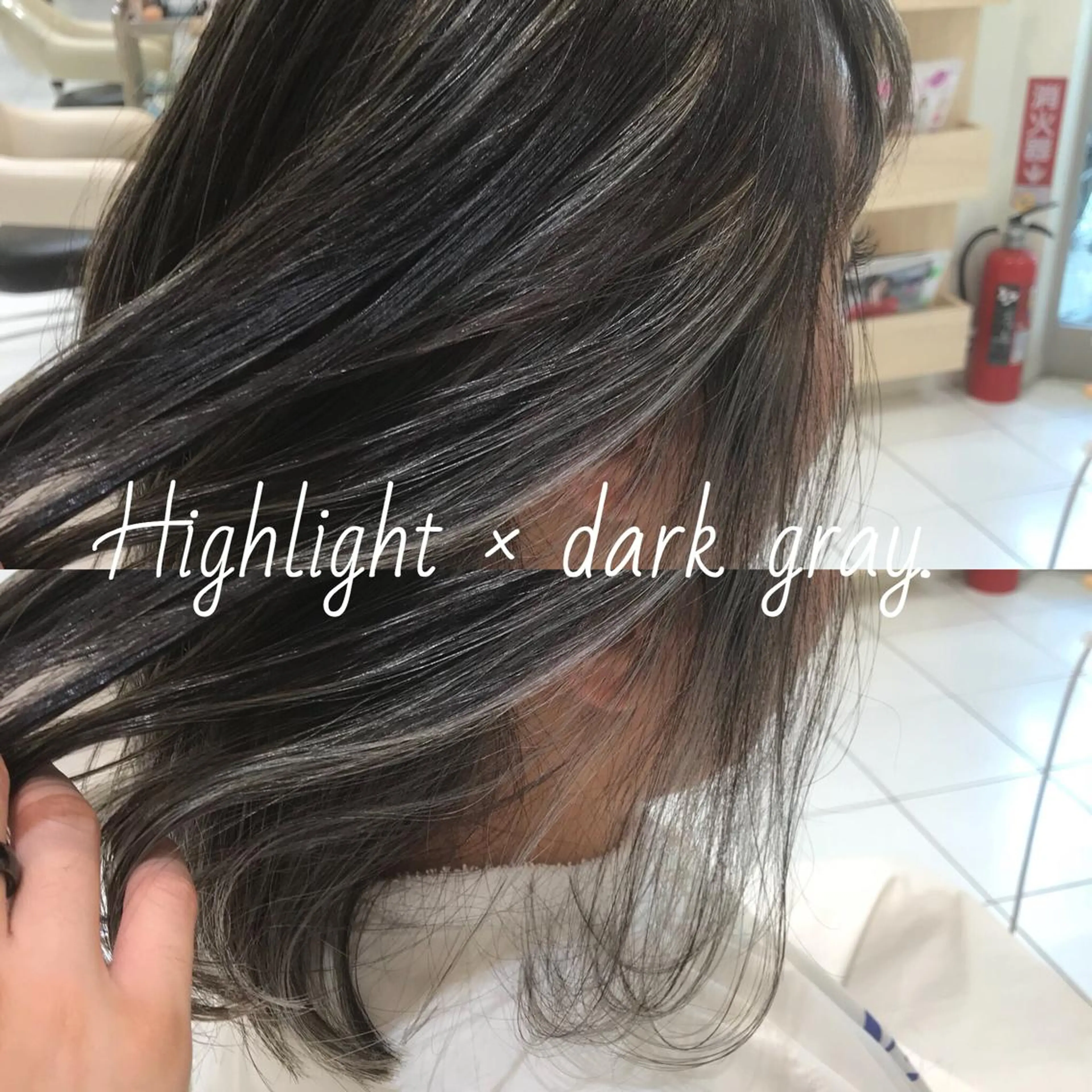 セミロング カラー ブリーチ ハイライトカラー ハイライト ヘアカラー トリートメント Uno. 本気で ヘアに悩む方へ✨のヘアスタイル