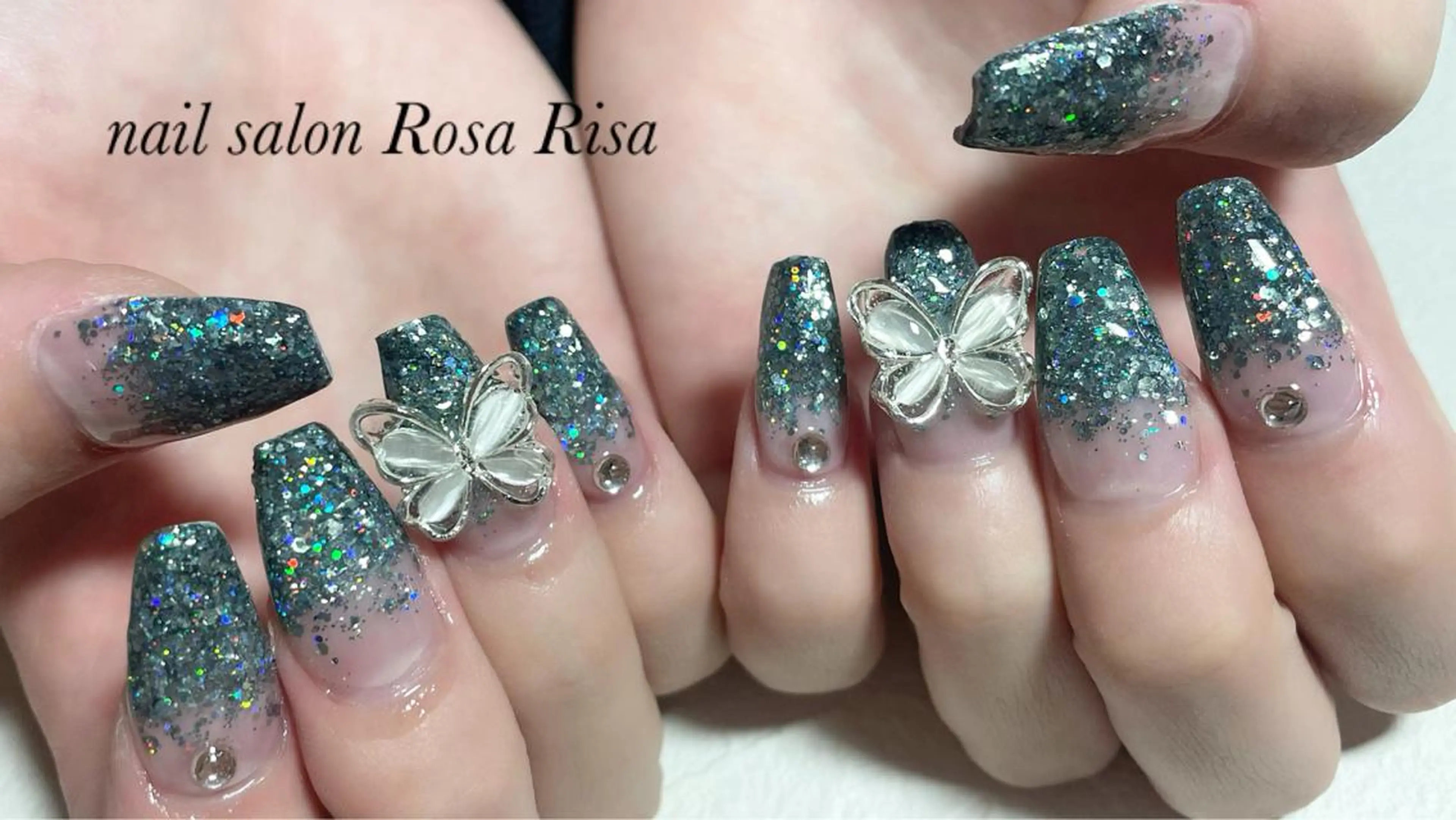 セミロング ネイル ネイルスタジオ シェイクユアハンズのネイルデザイン