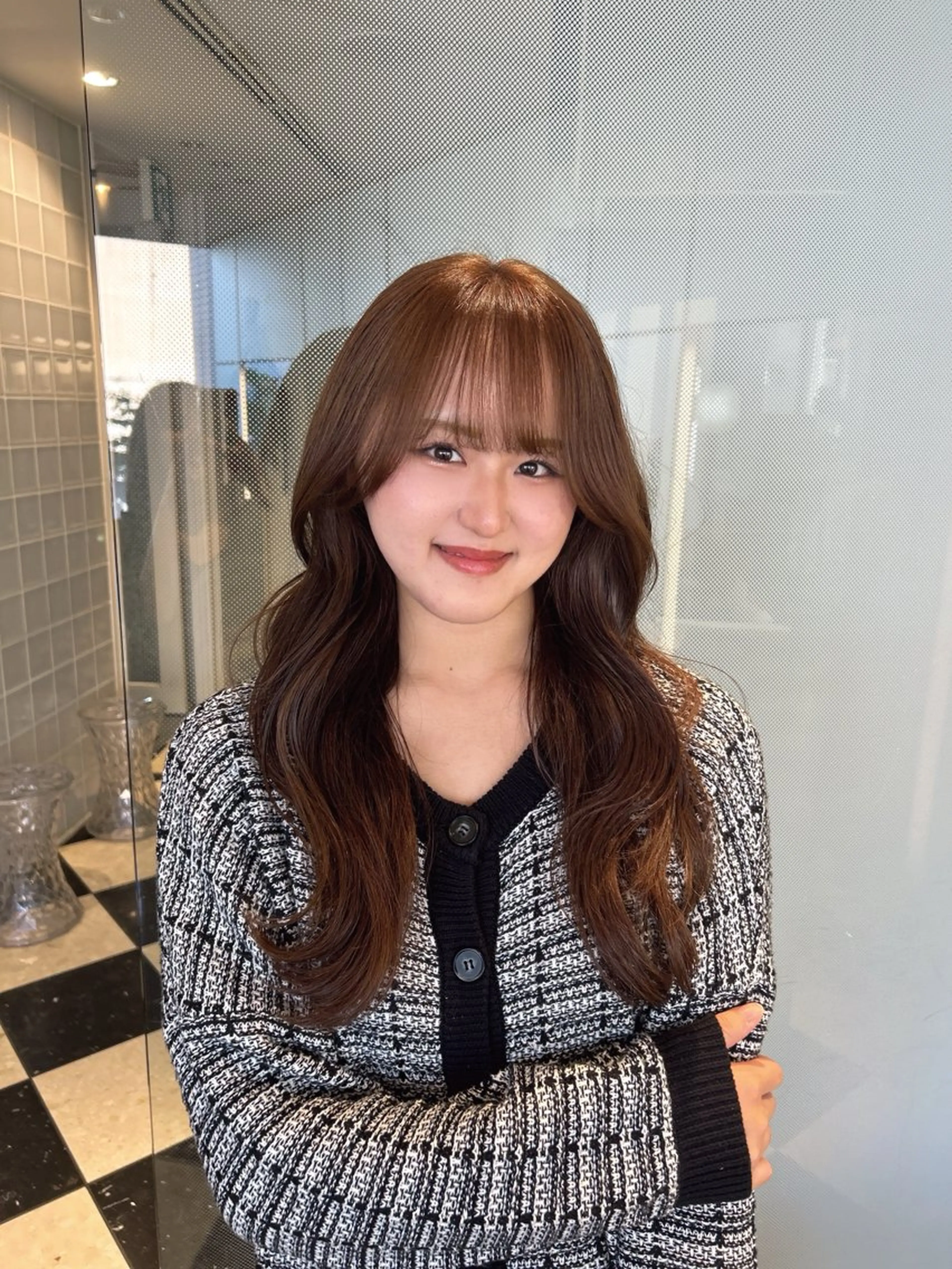 ロング カラー ブリーチ ダブルカラー ブリーチなしカラー 韓国風ヘア 大谷美佳/レイヤー カット/ツヤ髪のヘアスタイル