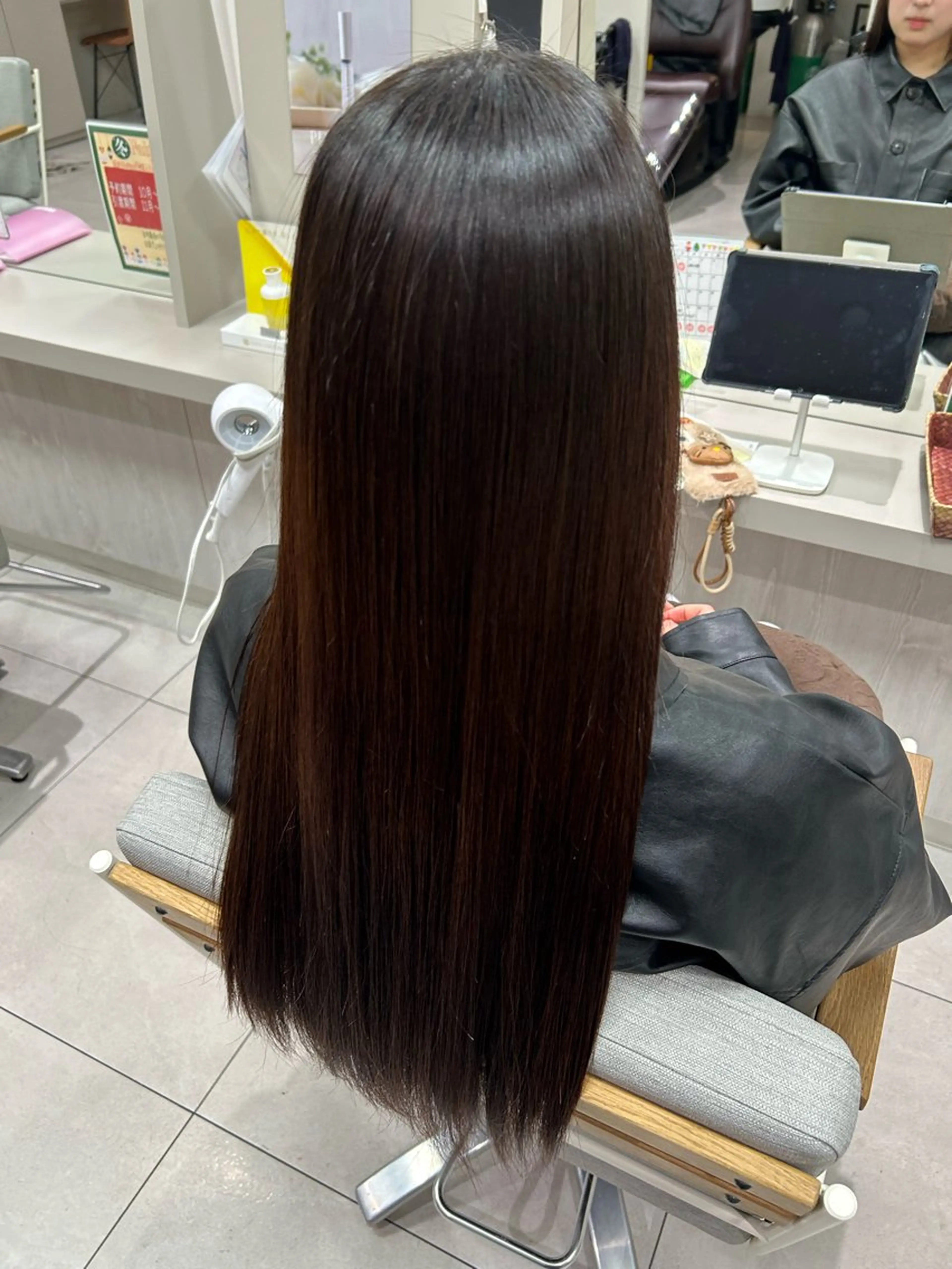 ロング 縮毛矯正 CRECE 🪅小森 くるみのヘアスタイル