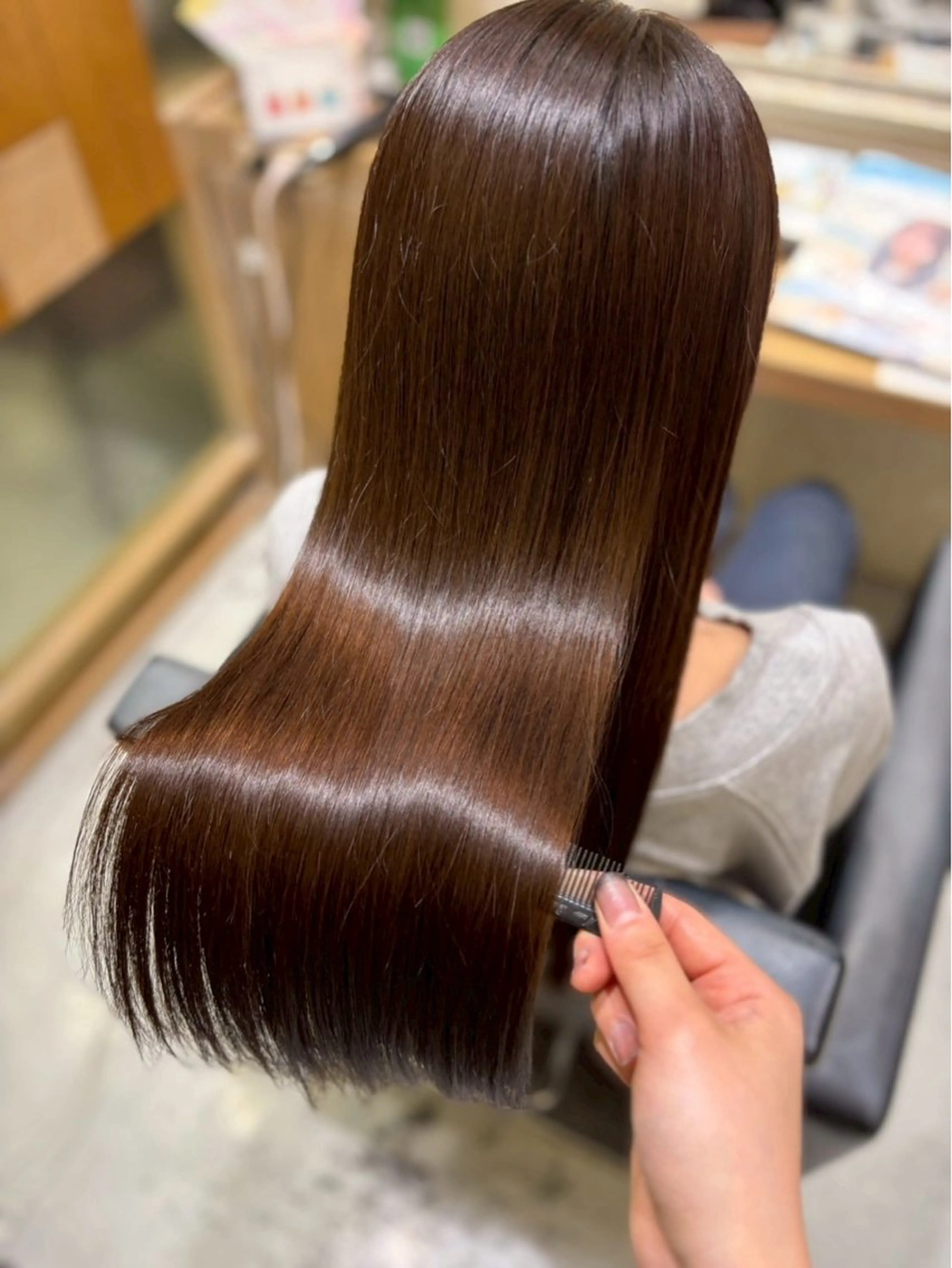 ロング カラー ブリーチ ブラウンカラー ココアブラウン ブリーチなしカラー ヘアカラー しゅり🍎/アレンジ 🎀/髪質改善✨️のヘアスタイル